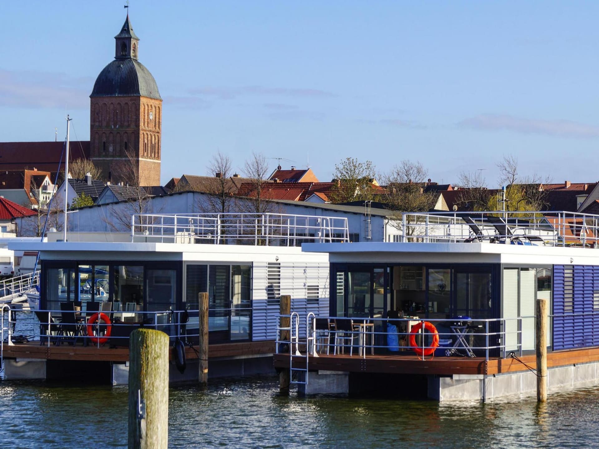 4-persoons woonboot aan het meer in Ribnitz-Damgarten - foto 17