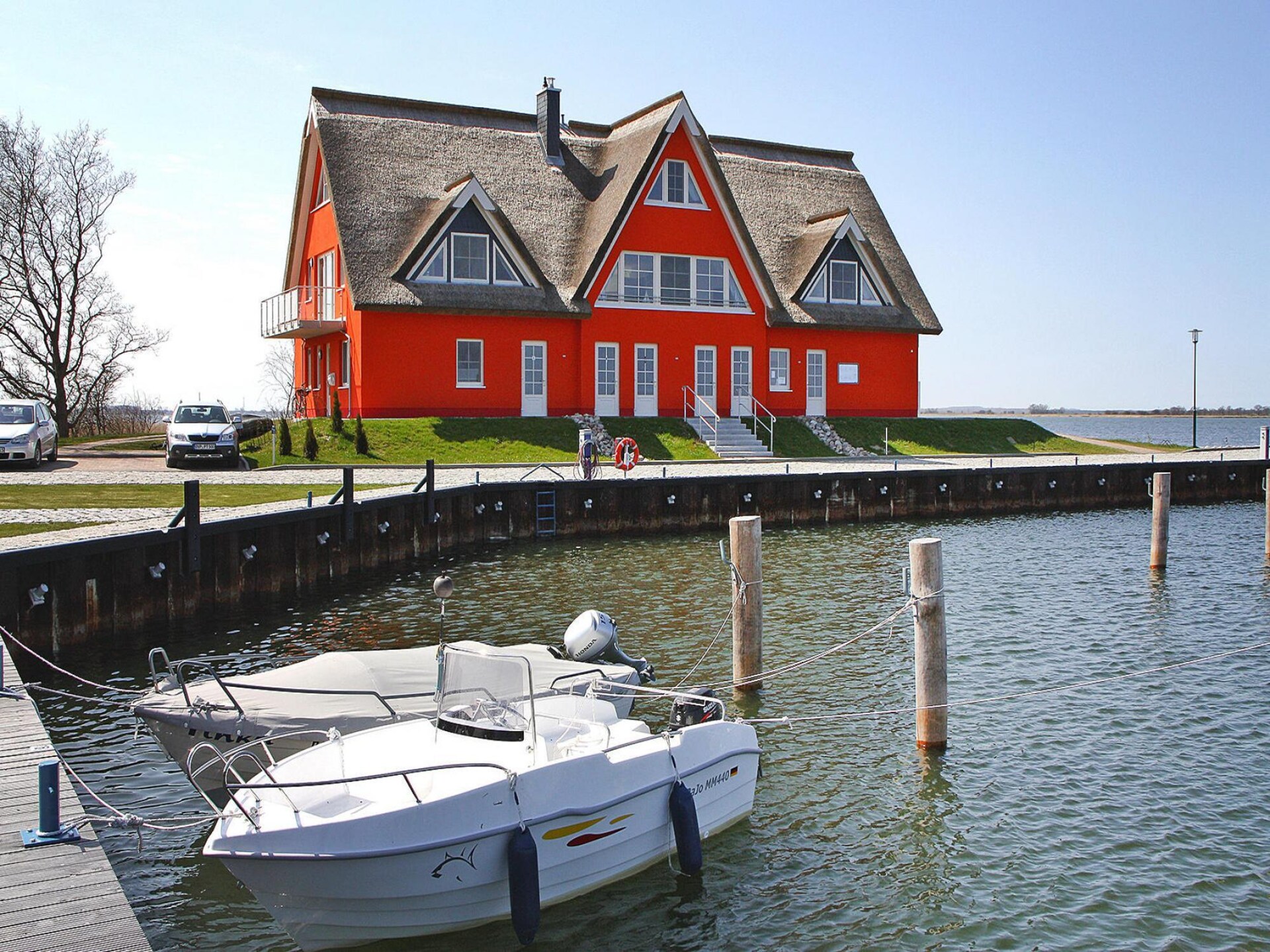 Rietgedekte twee-onder-een-kapwoning met sauna, open haard & omheinde tuin op 450m van het meer - foto 12