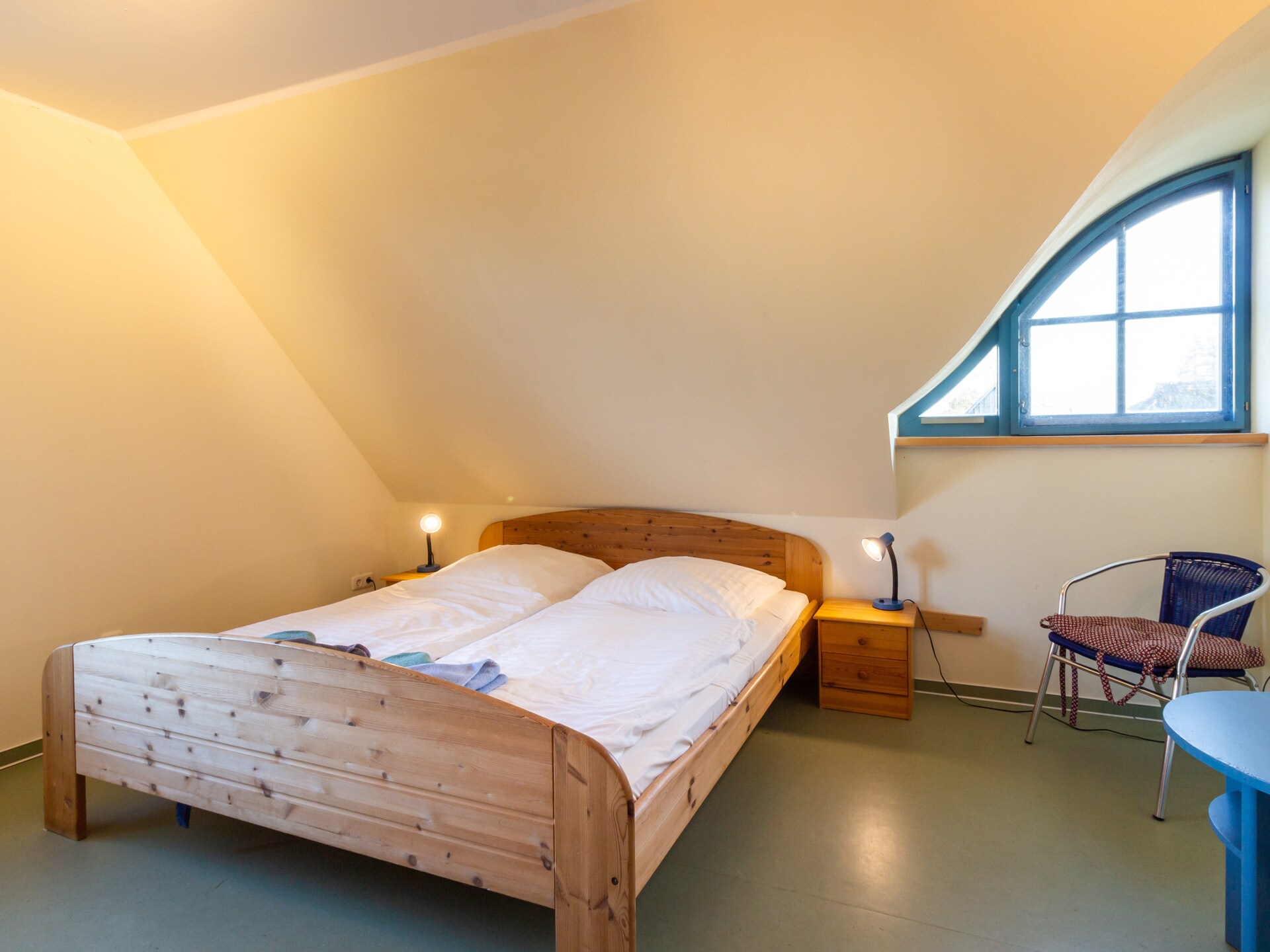 Rietgedekt vakantiehuis met sauna en open haard in Vieregge, Rügen - foto 11