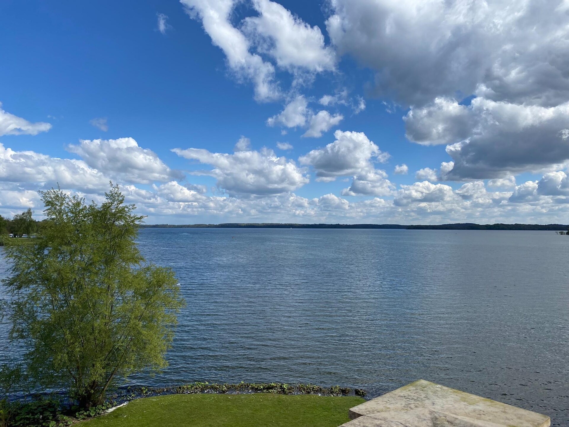 Aan het meer: Licht appartement met wellness in Schwerin - foto 21