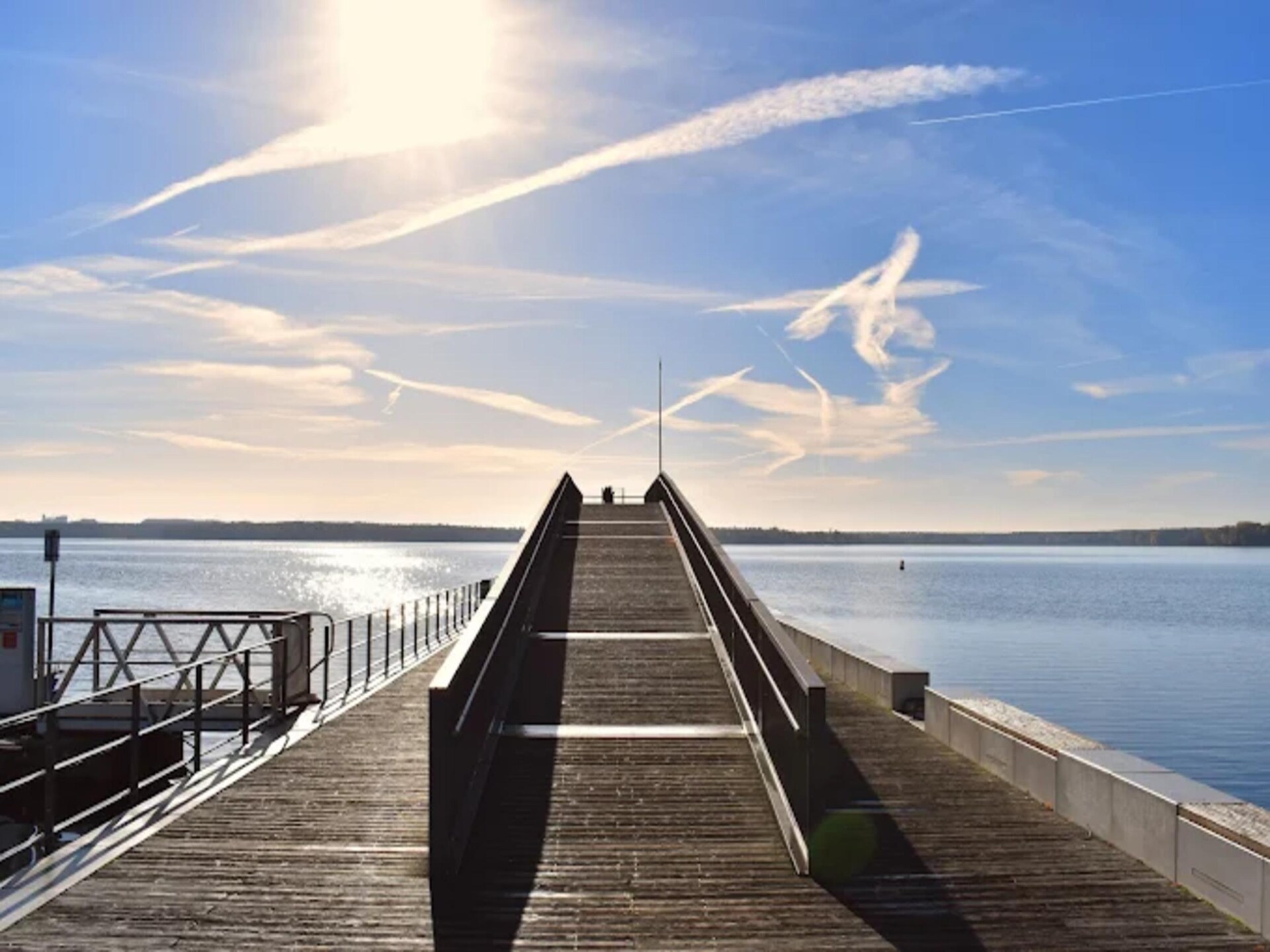 Vrijstaande bungalow aan de Senftenberger See met tuin, vlakbij het strand - foto 13