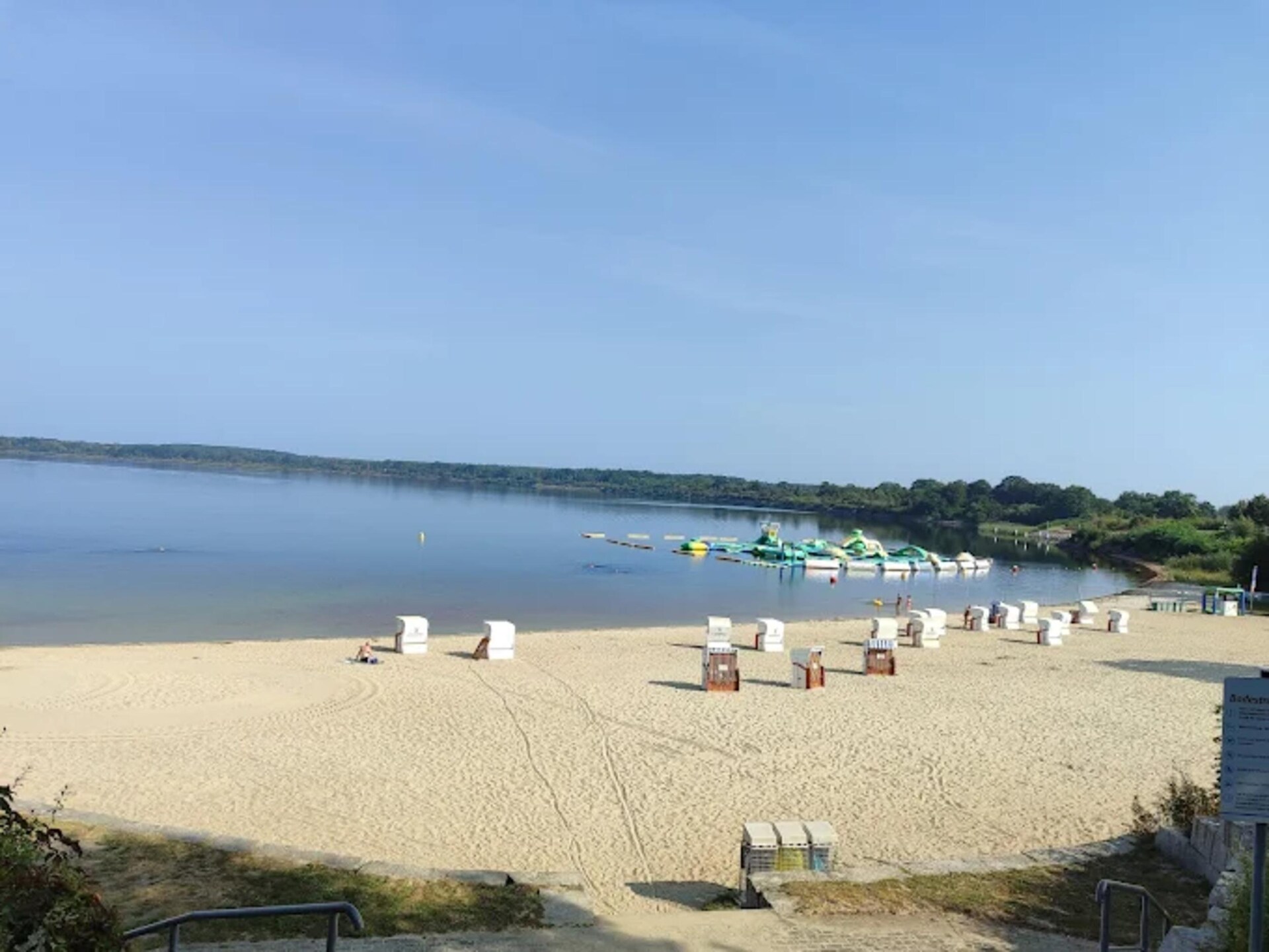 Vrijstaande bungalow aan de Senftenberger See met tuin, vlakbij het strand - foto 28