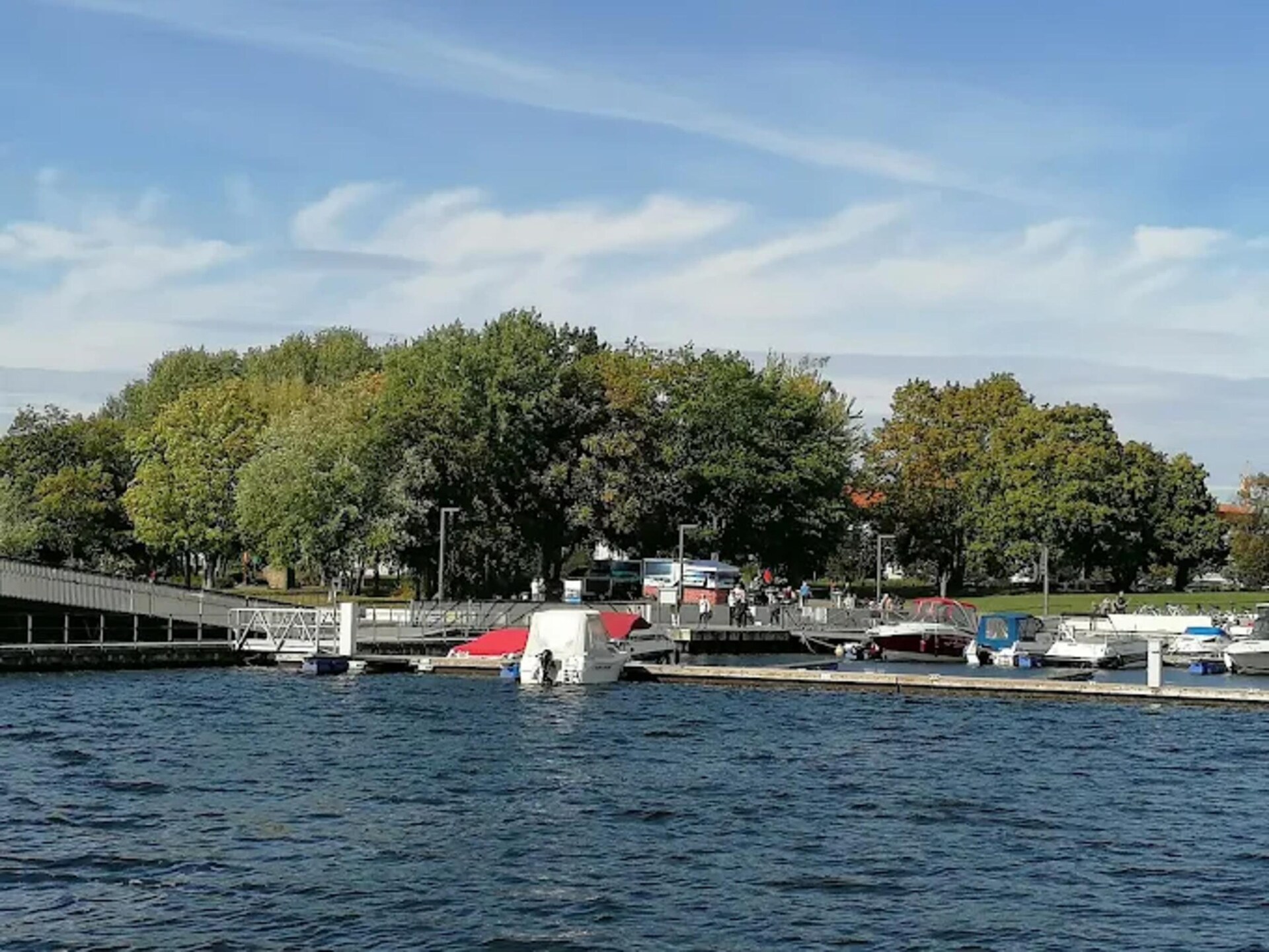 Vrijstaande bungalow aan de Senftenberger See met tuin, vlakbij het strand - foto 18