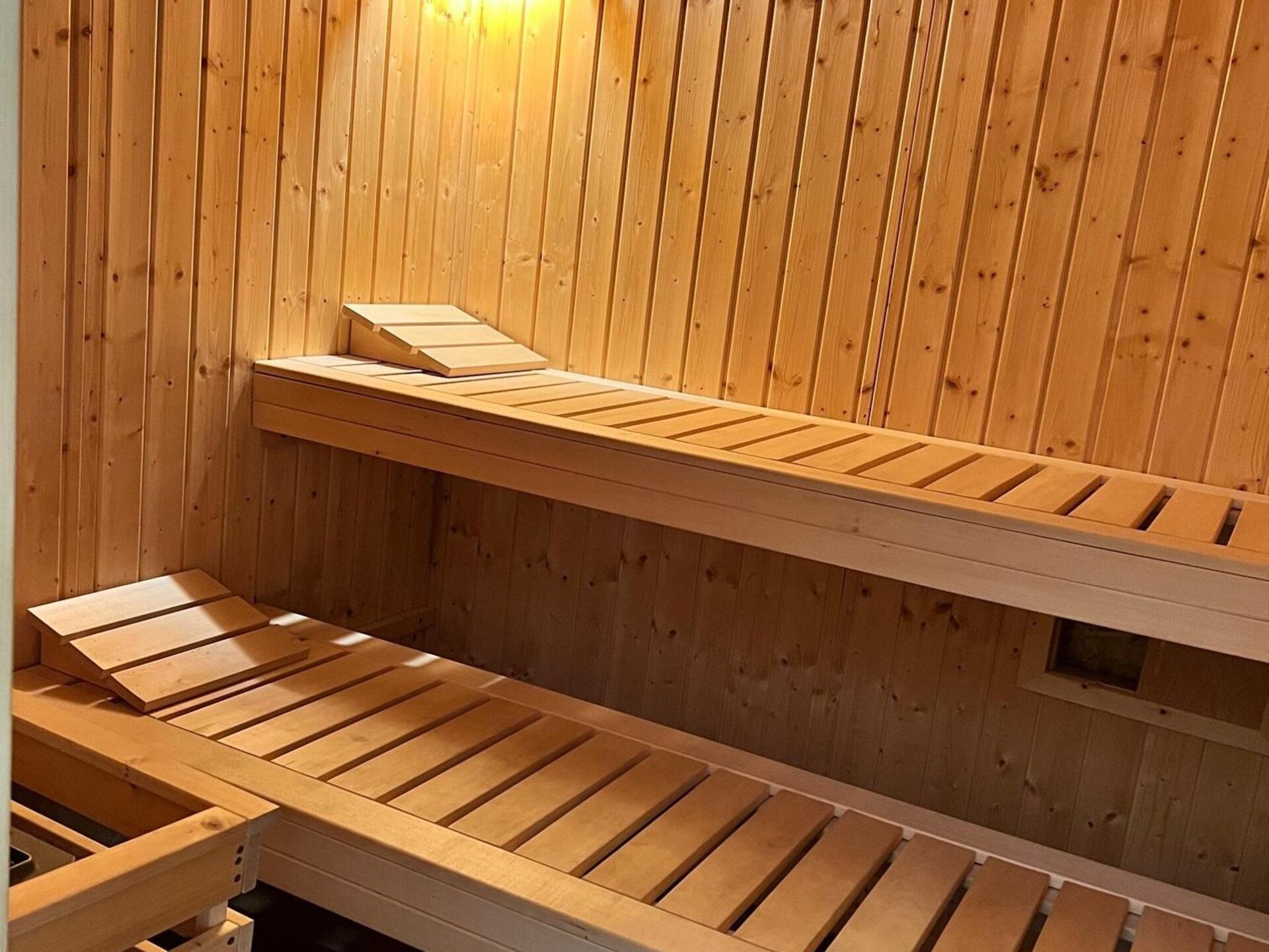 Vrijstaand vakantiehuis met sauna en roeiboot op 250 meter van de Müritz - foto 4