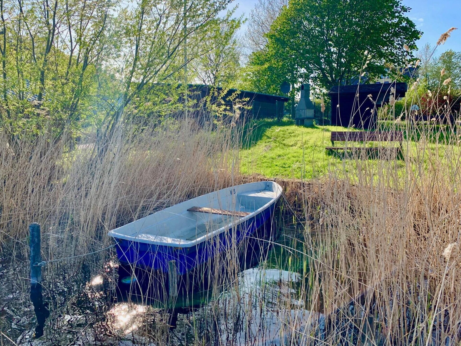 Vrijstaand vakantiehuis met sauna en roeiboot op 250 meter van de Müritz - foto 15