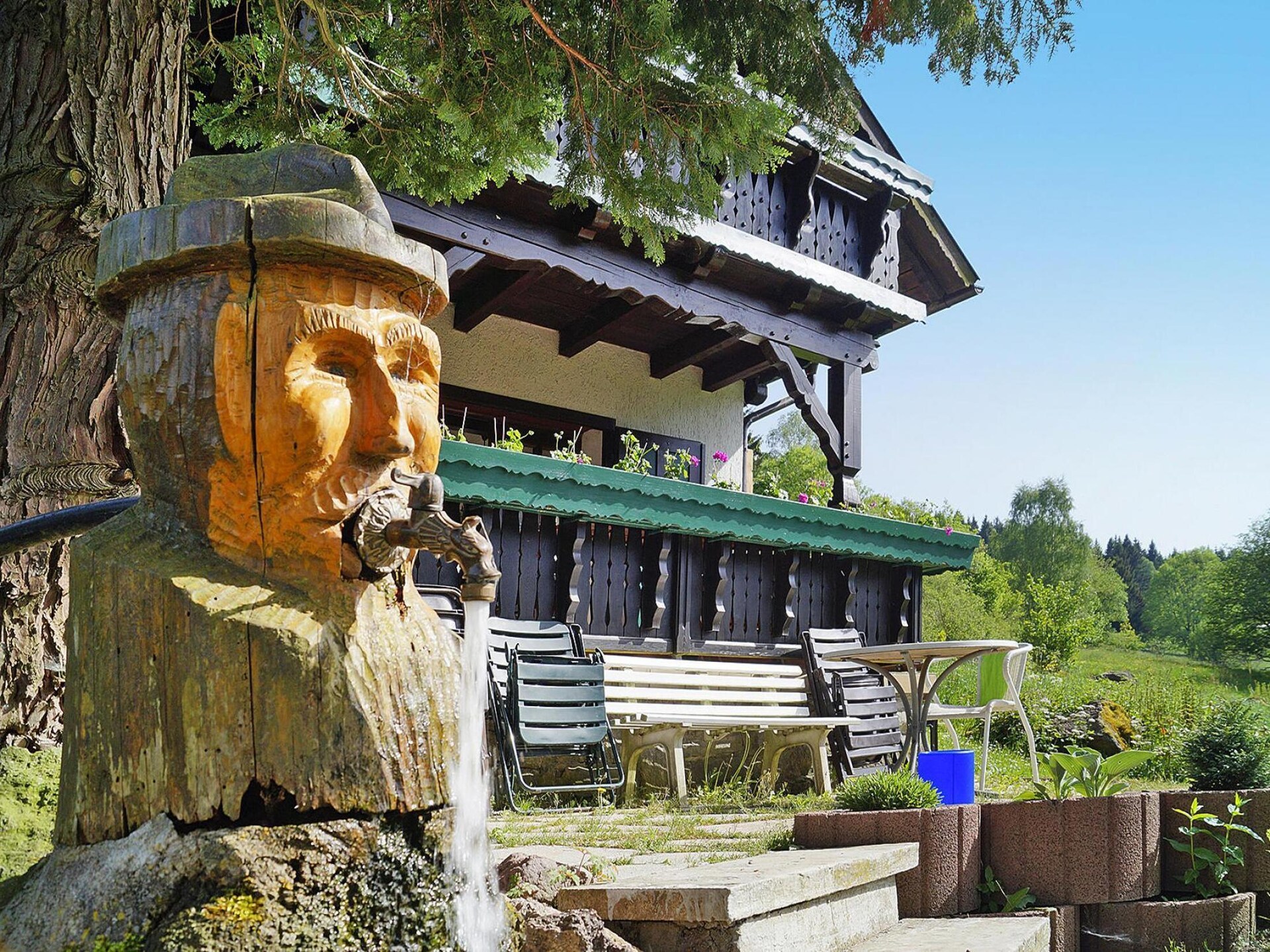 Vrijstaand vakantiehuis met bergzicht in Oberschönau, Thüringer Woud - foto 7