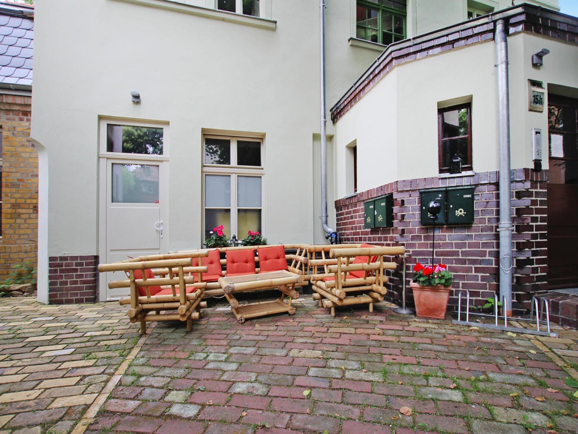 Chic appartement op de bovenste verdieping aan het Goethe Park in Leipzig - foto 3