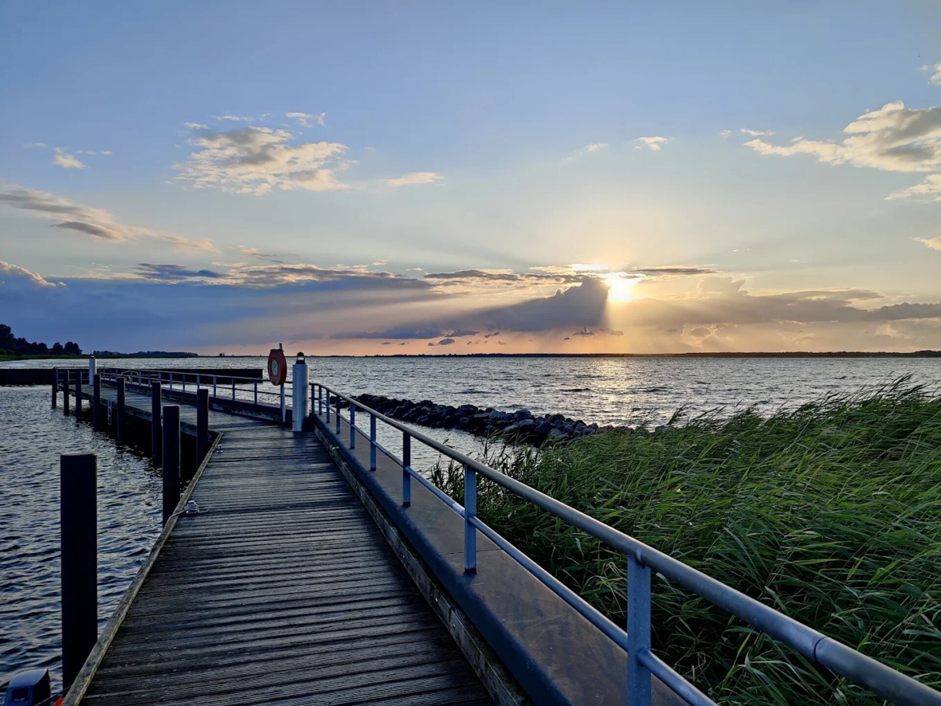Aan het meer: Luxe rietgedekt vakantiehuis in Fuhlendorf - foto 33