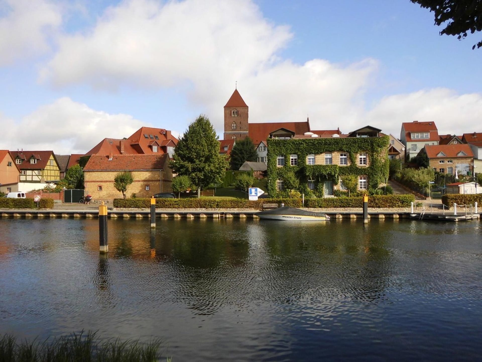 Luxe appartement aan de jachthaven van Plau am See met terras en meerzicht - foto 17