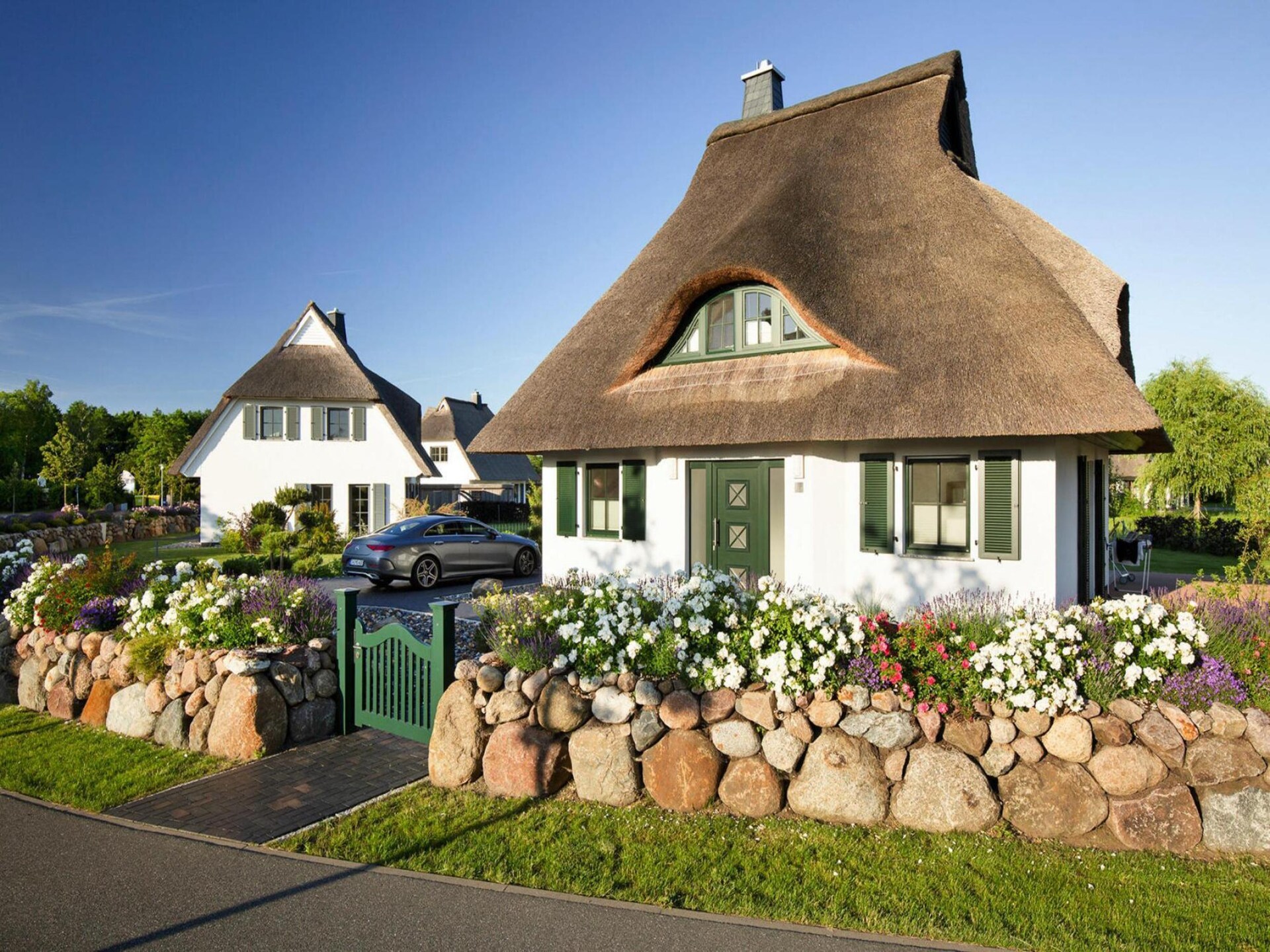 Reetgedekt vakantiehuis Seeadler 65 met sauna, 100m van de lagune - foto 1