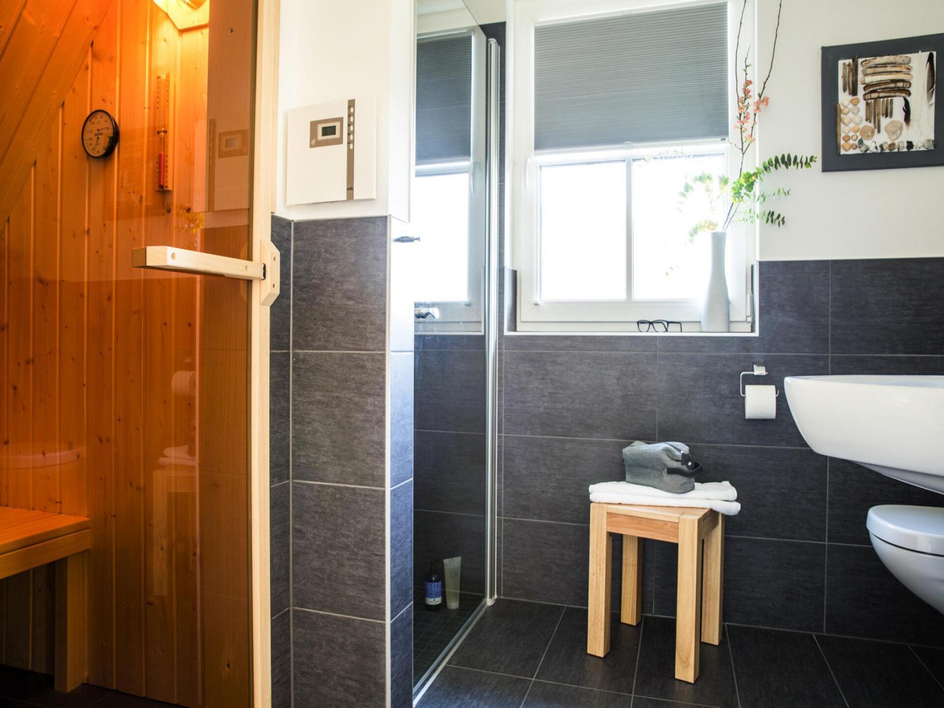 Luxe rietgedekt vakantiehuis met sauna aan de lagune bij Fuhlendorf - foto 19