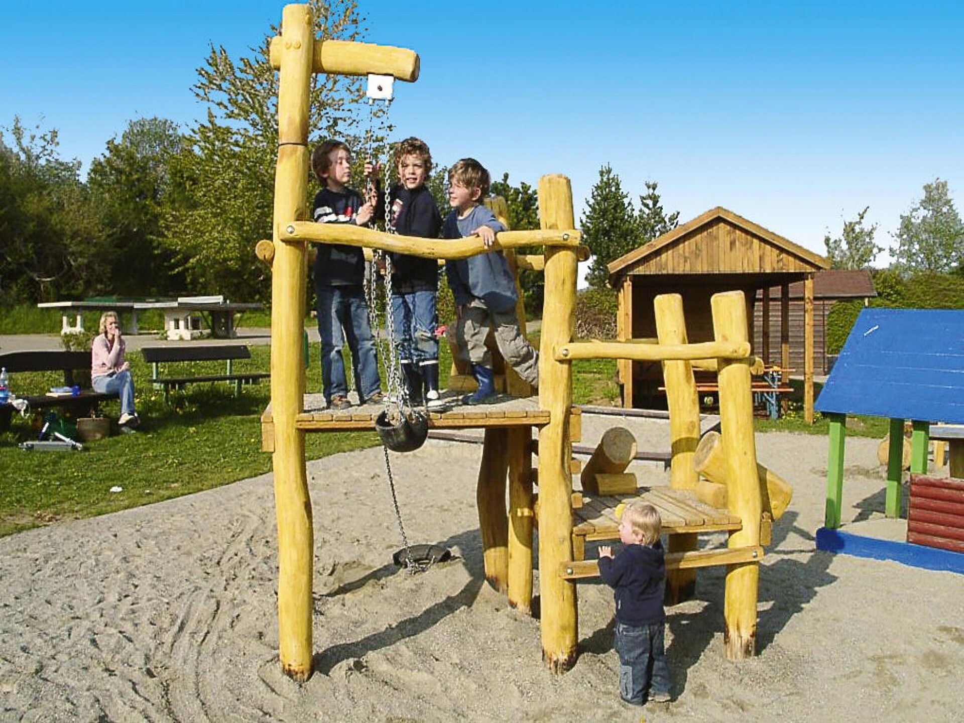 Zonovergoten vakantiehuis met panoramisch uitzicht in Bad Dürrheim – 6 personen - foto 17