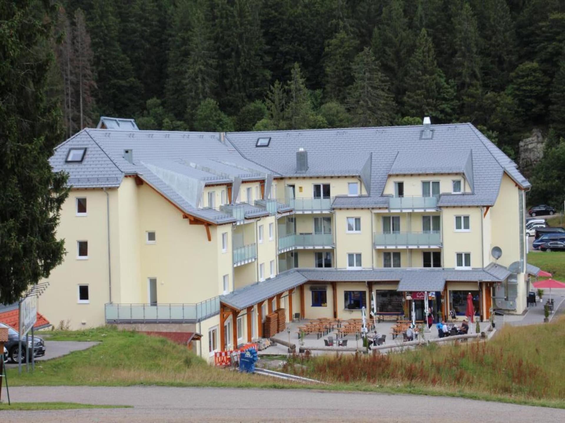 Aan de piste: Modern appartement in Feldberg voor 4 personen - foto 1