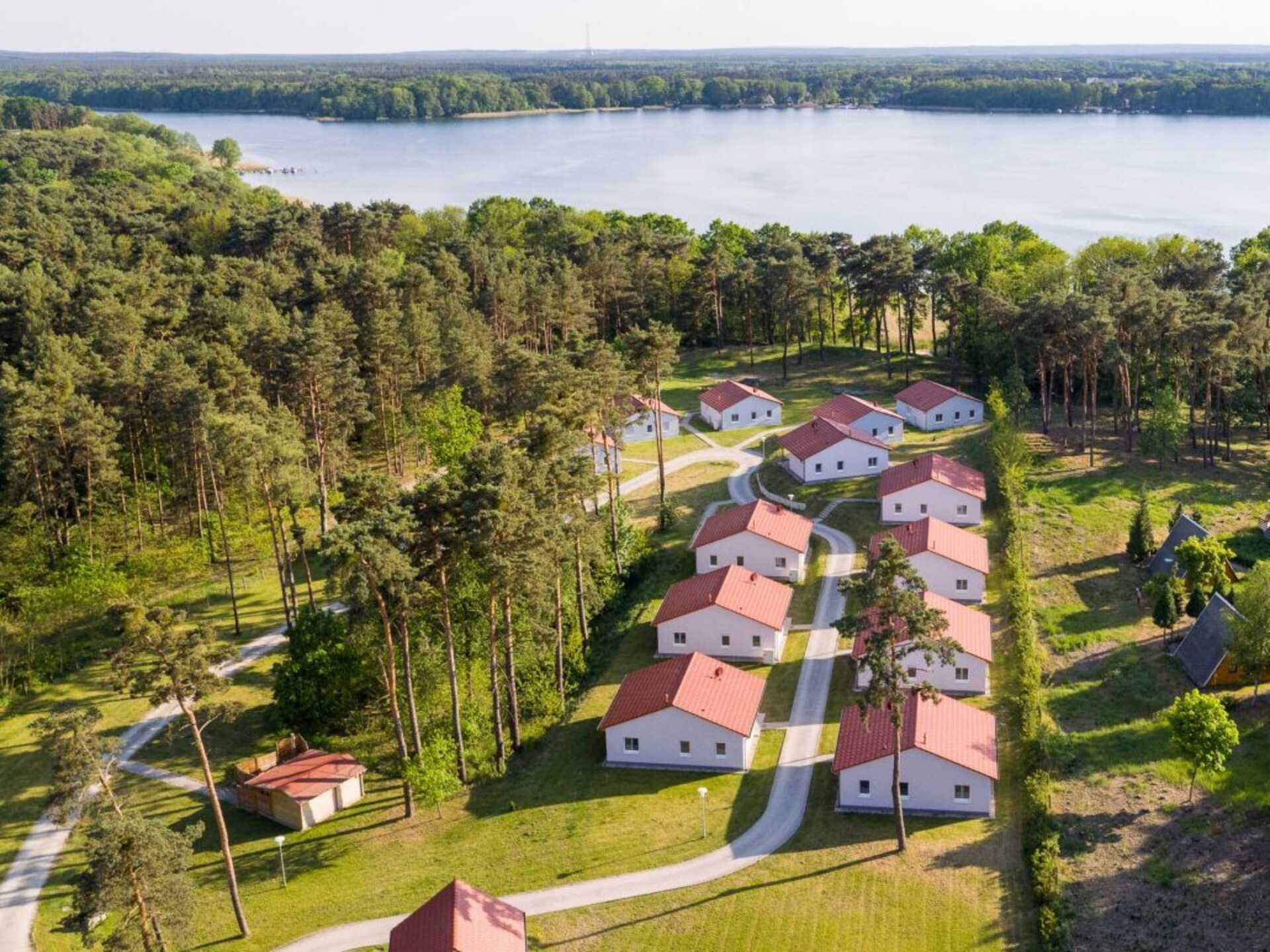 Vrijstaande bungalow aan het Storkower See met eigen tuin - foto 1