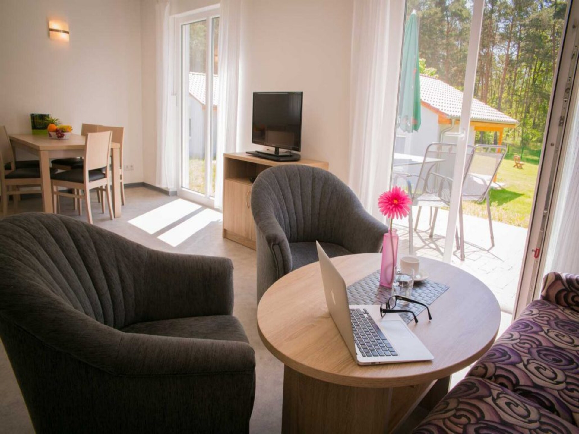Vrijstaande bungalow aan het Storkower See met eigen tuin - foto 12