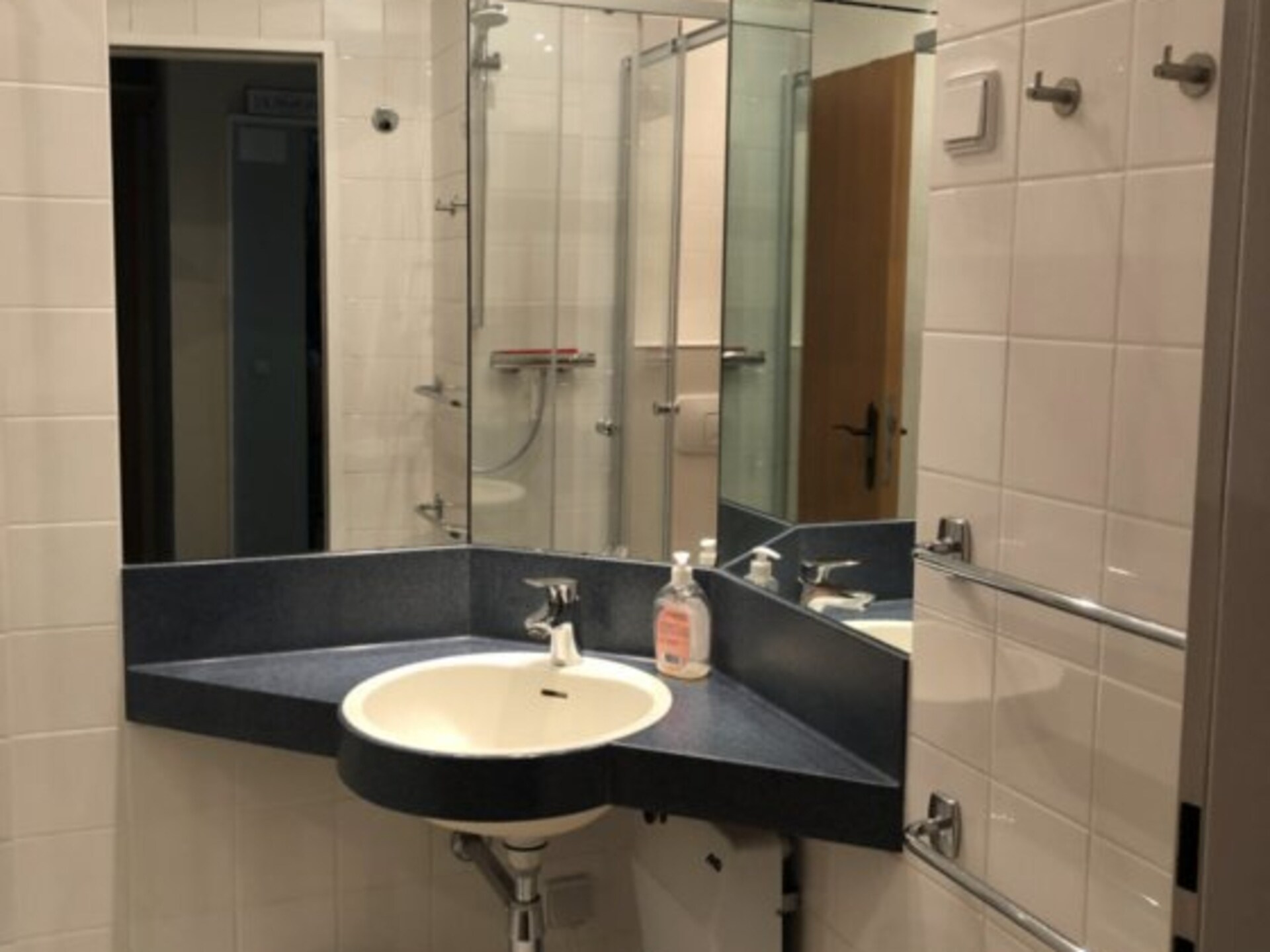 Op 300 m van zee: modern appartement voor 4 personen in Trassenheide - foto 18