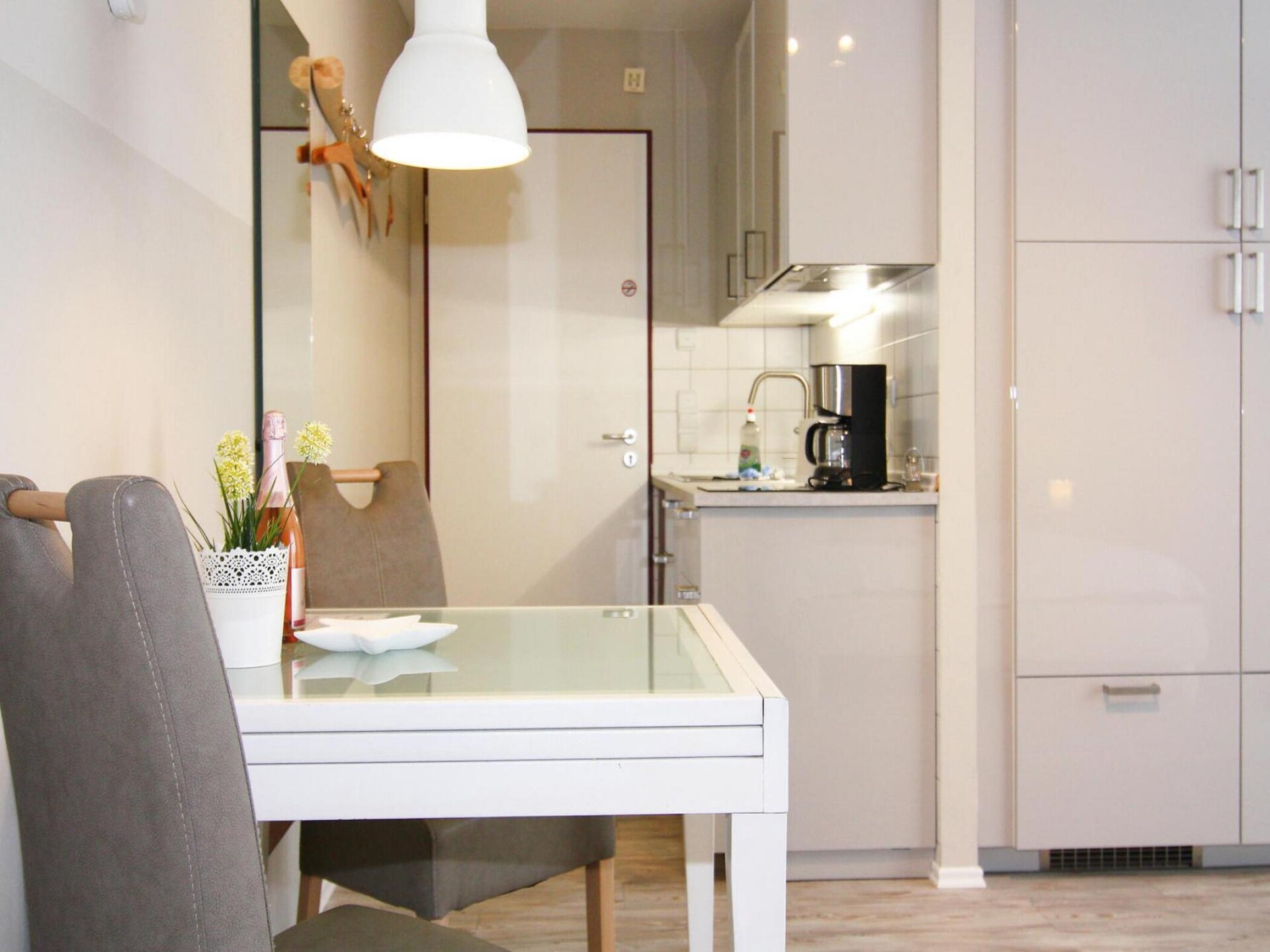 Compact appartement in Wiek met WiFi, vlakbij de lagune en haven - foto 3