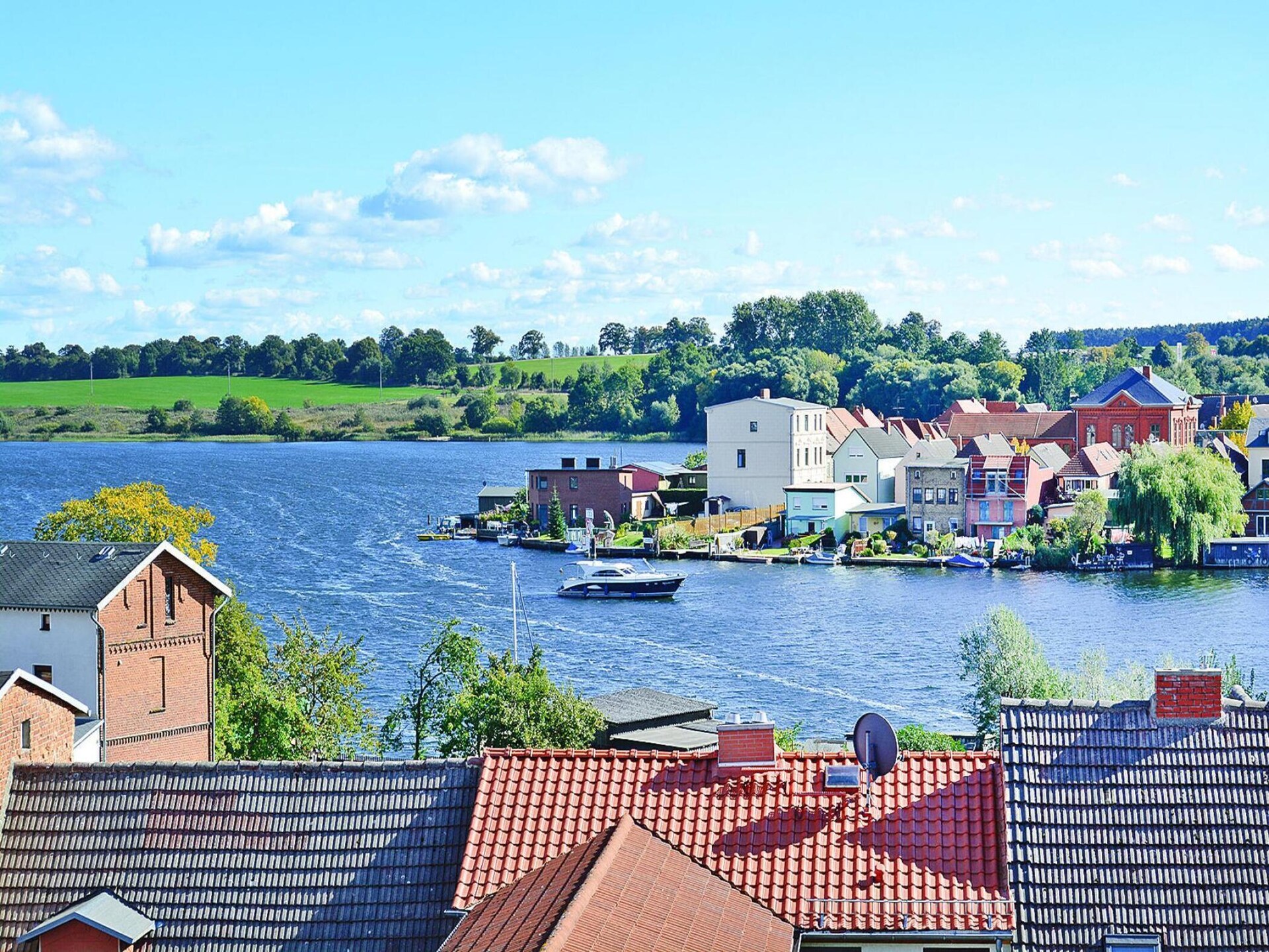 Aan het meer: Modern maisonnette appartement in Malchow - foto 11