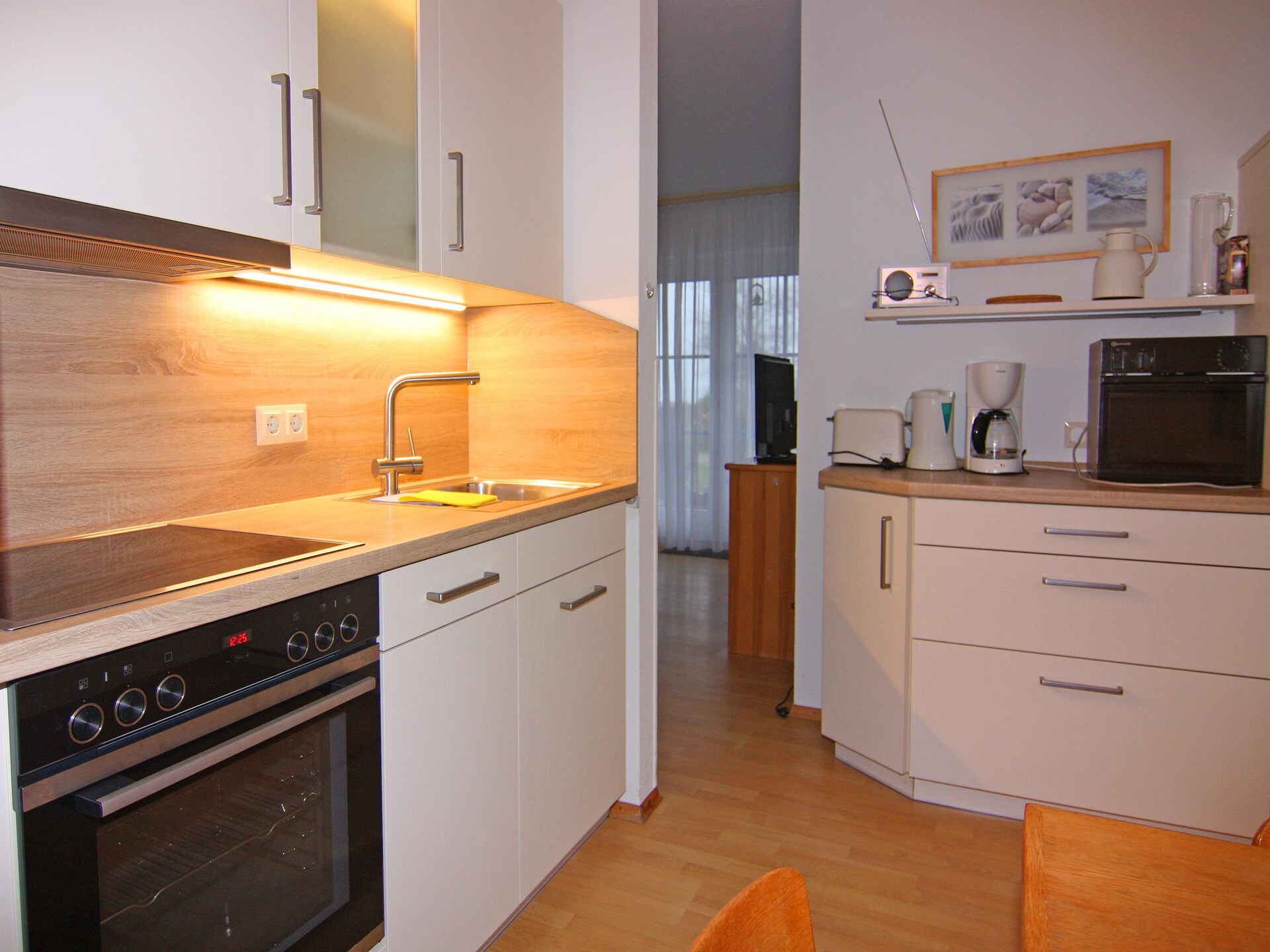 Zonnig appartement met strandstoel op 80 meter van zee in Lemkenhafen - foto 12