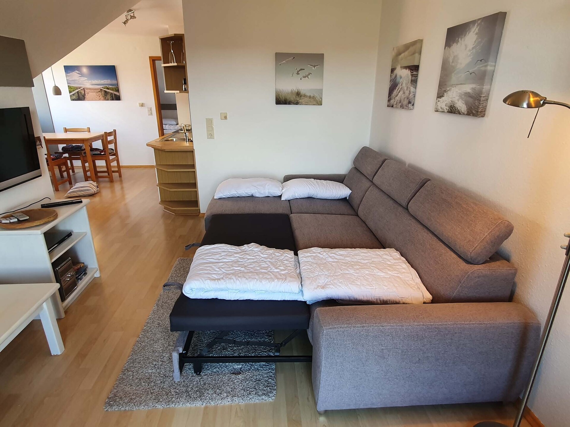 Licht appartement op de 1e verdieping met balkon, op 80 meter van zee - foto 7
