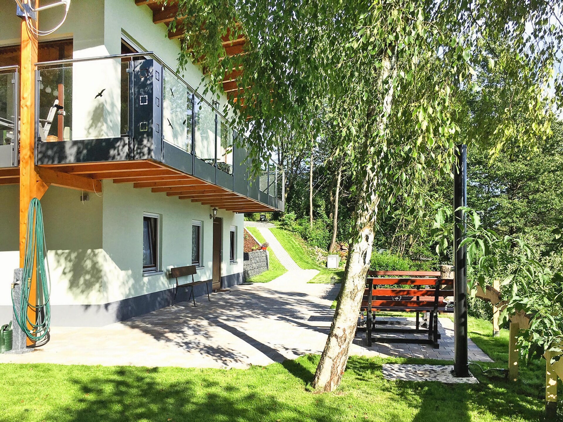 Vrijstaand vakantiehuis met panoramisch uitzicht in de Rhön – 5 personen - foto 11