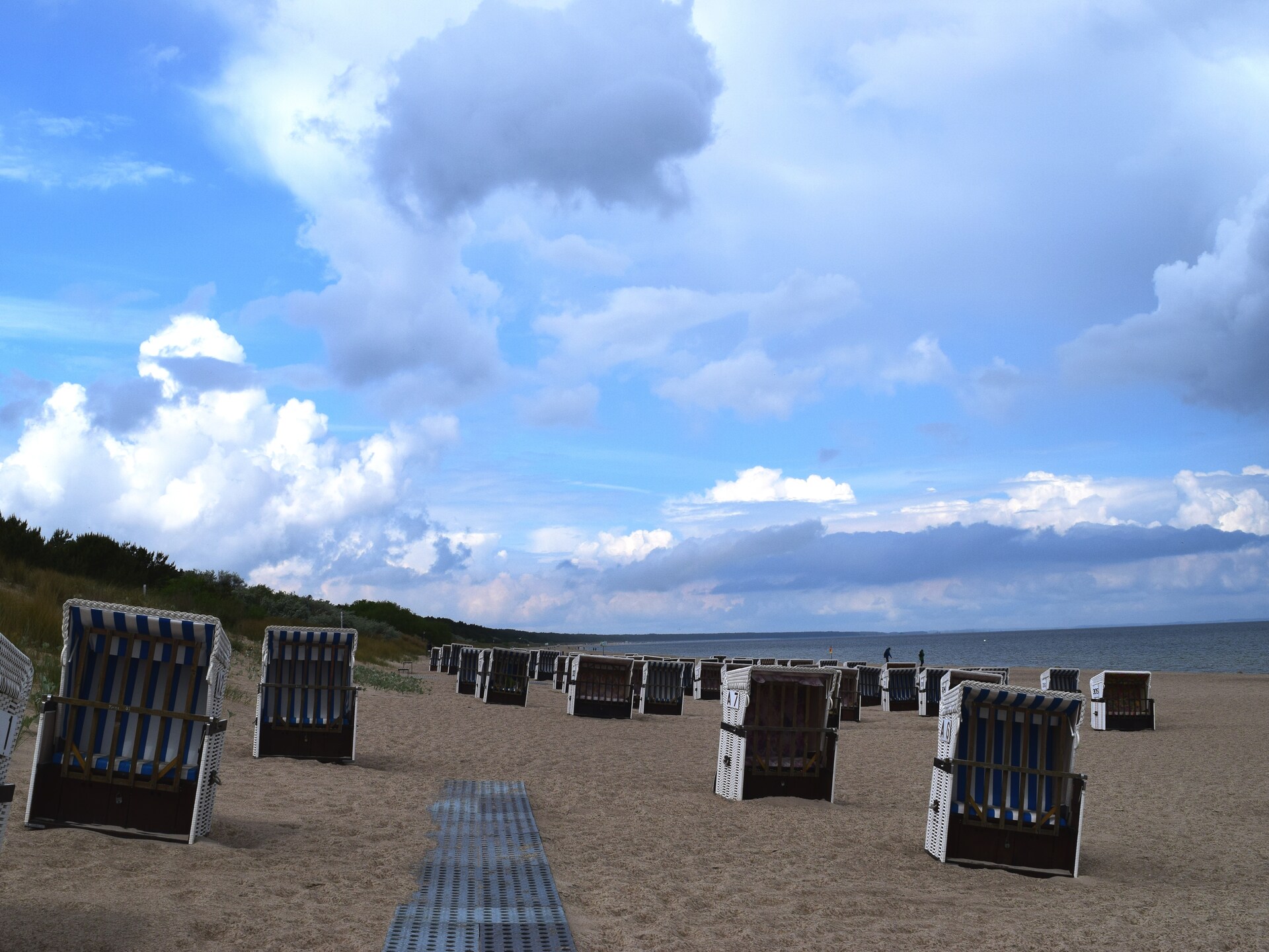 Modern appartement op 300 meter van strand Trassenheide met terras - foto 35