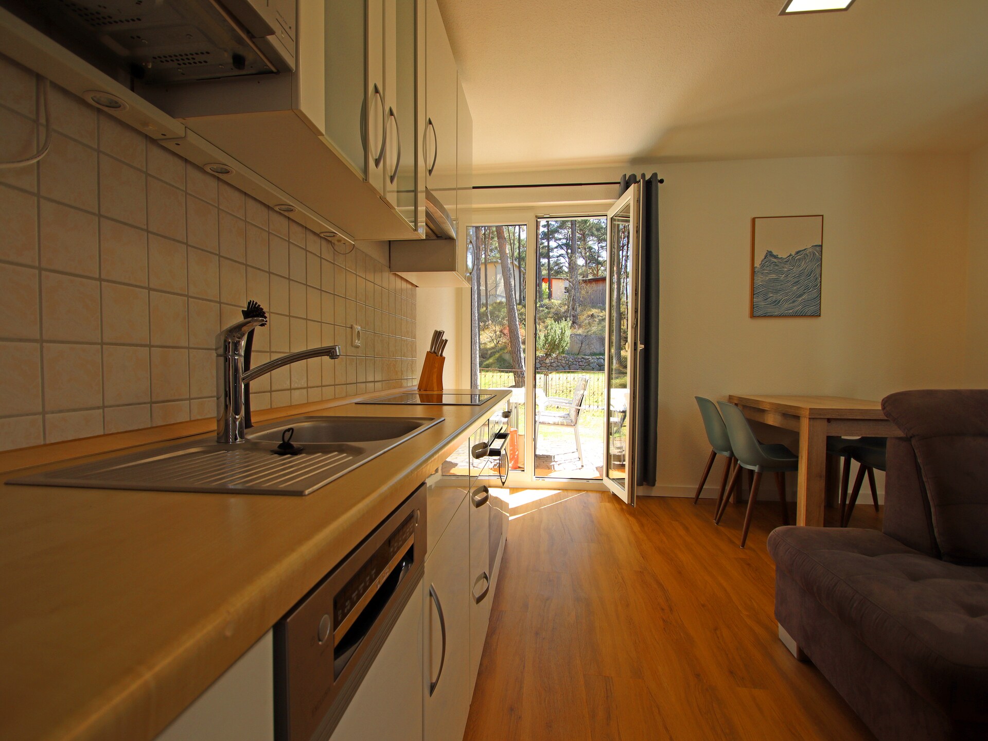 Modern appartement op 300 meter van strand Trassenheide met terras - foto 12