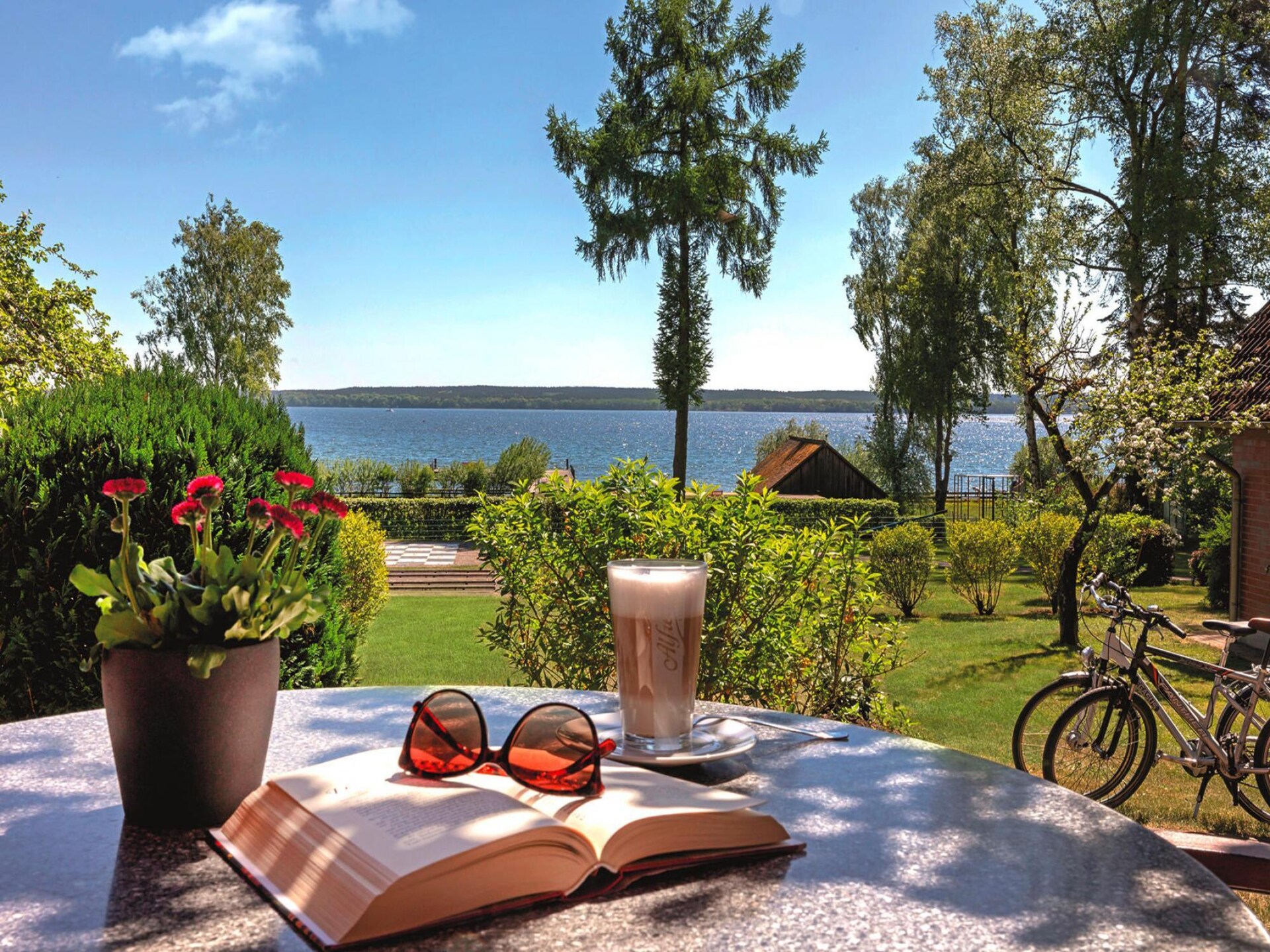 Rustiek vakantiehuis voor 4 aan de Plauer See met wellness en eigen meerstrand - foto 3