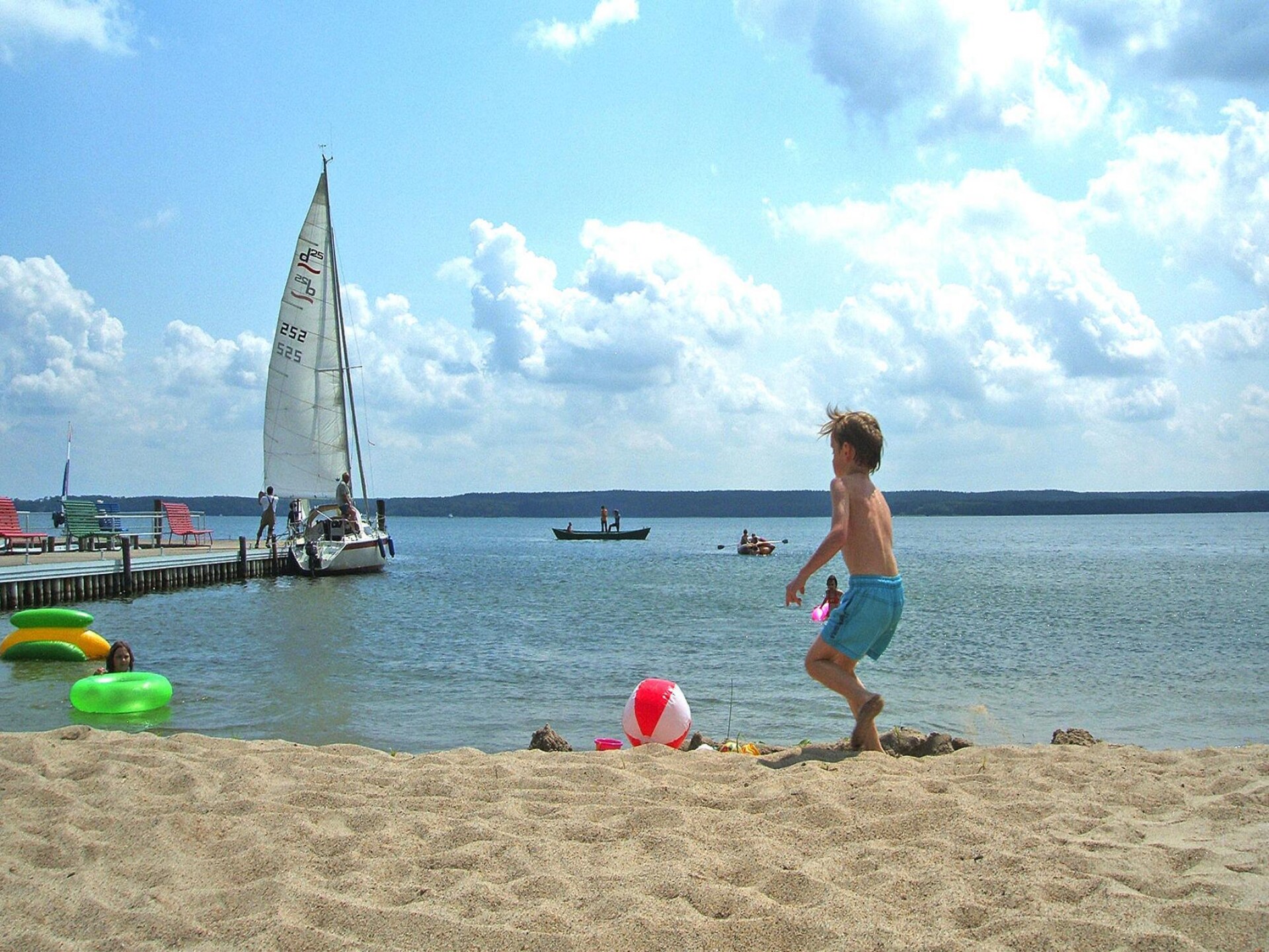 Rustiek vakantiehuis voor 4 aan de Plauer See met wellness en eigen meerstrand - foto 20