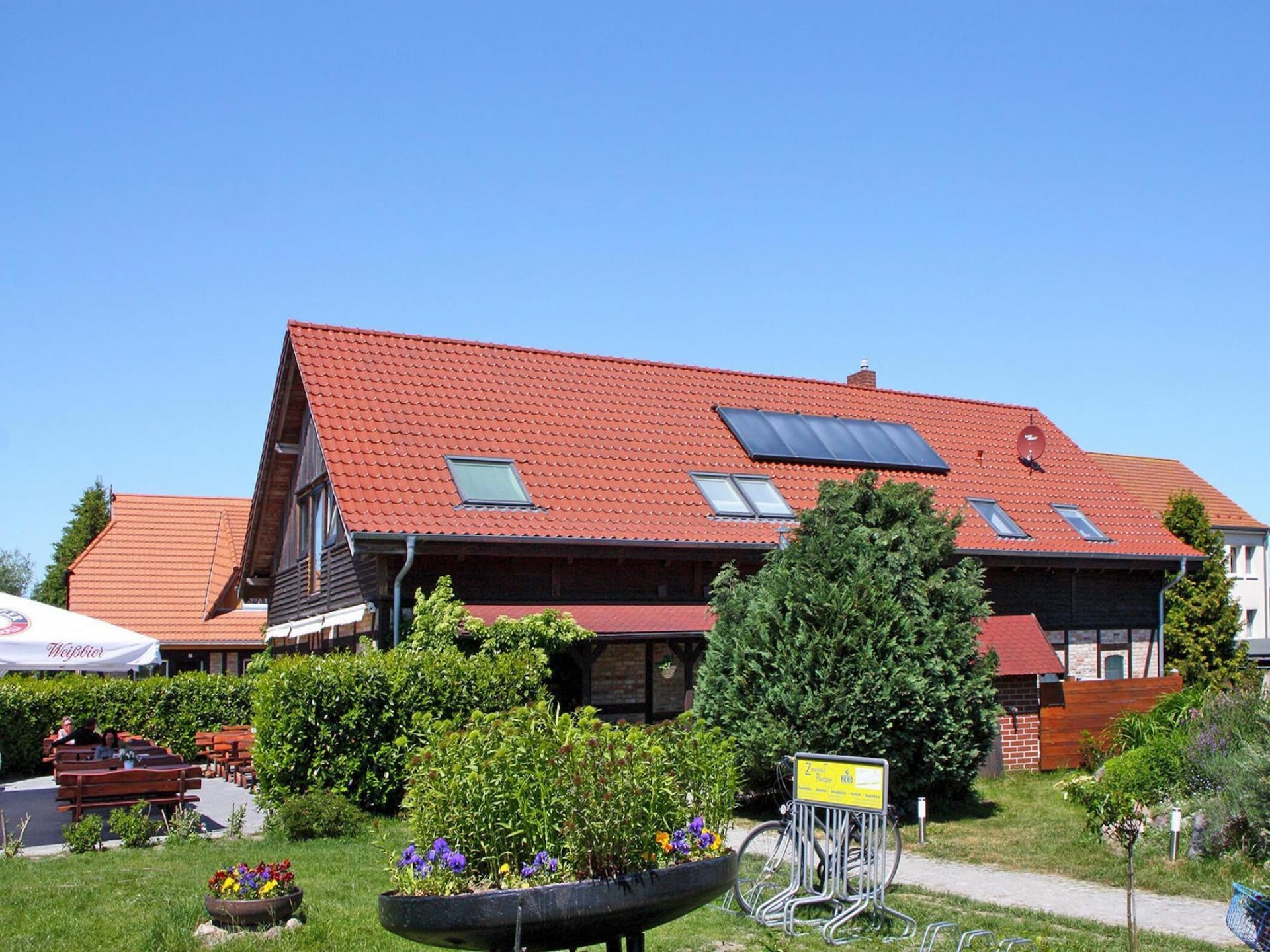 Op 1,0 km van het meer: Ruim appartement in Lütow voor 7 personen - foto 7