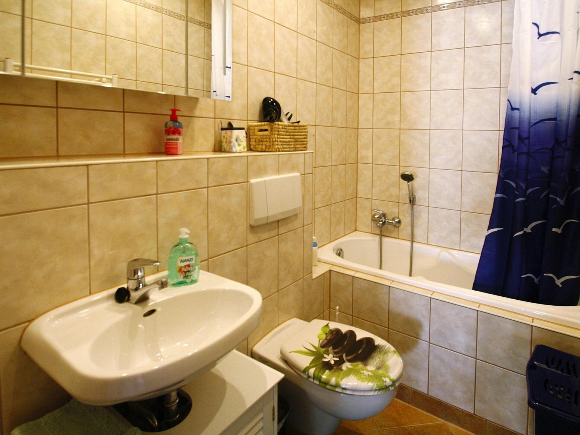 Knus appartement op de bovenverdieping met uitzicht op de tuin in Ellefeld - foto 7