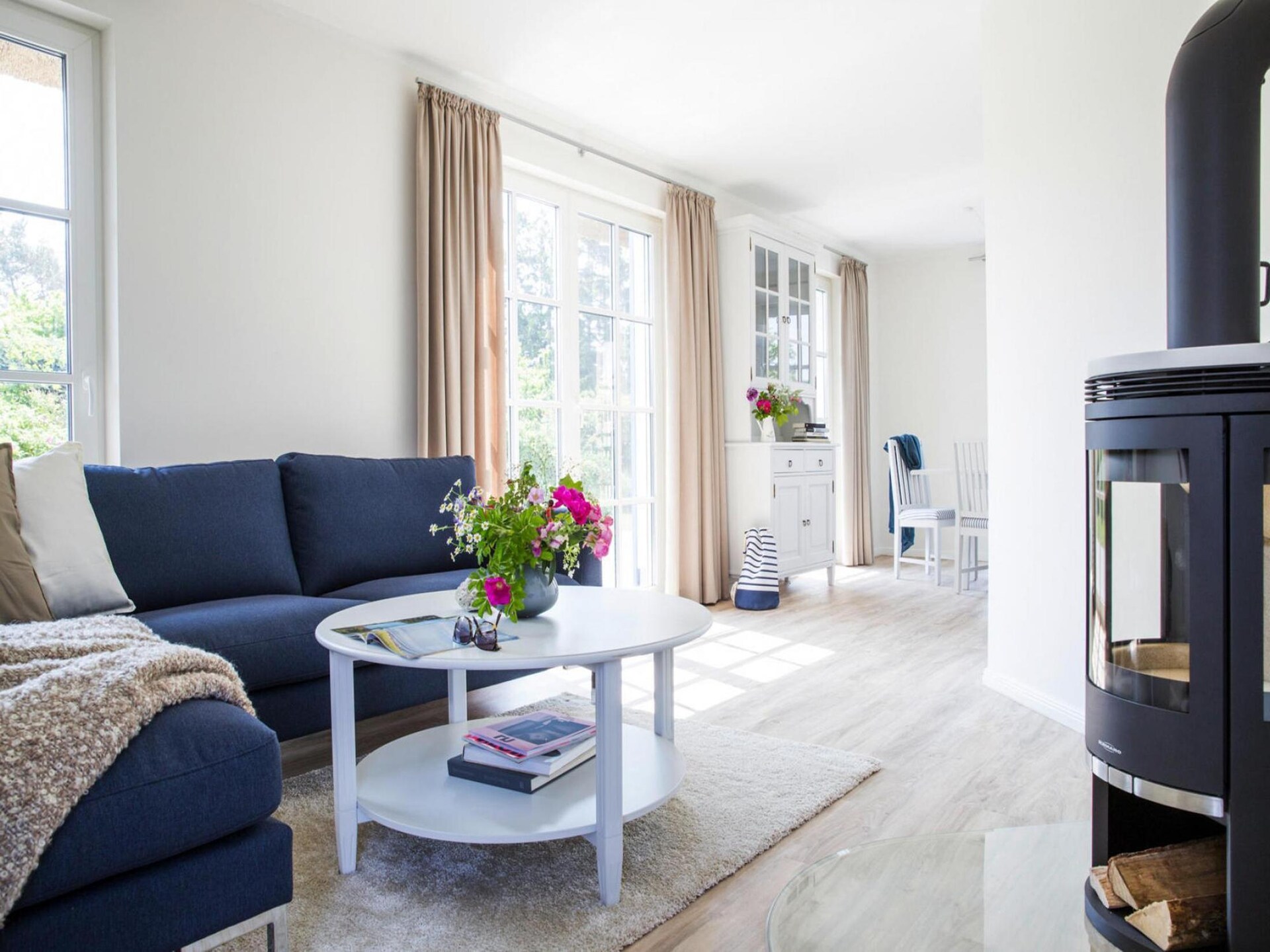 Luxe rietgedekt vakantiehuis met sauna en privé zwemplek aan de lagune - foto 2