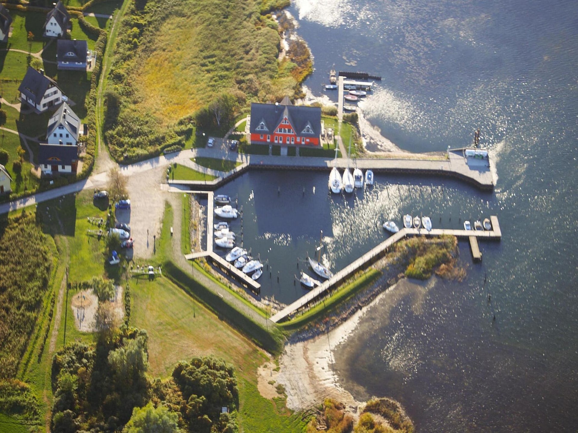 Op 450 m van het meer: rietgedekt vakantiehuis in Vieregge - foto 16