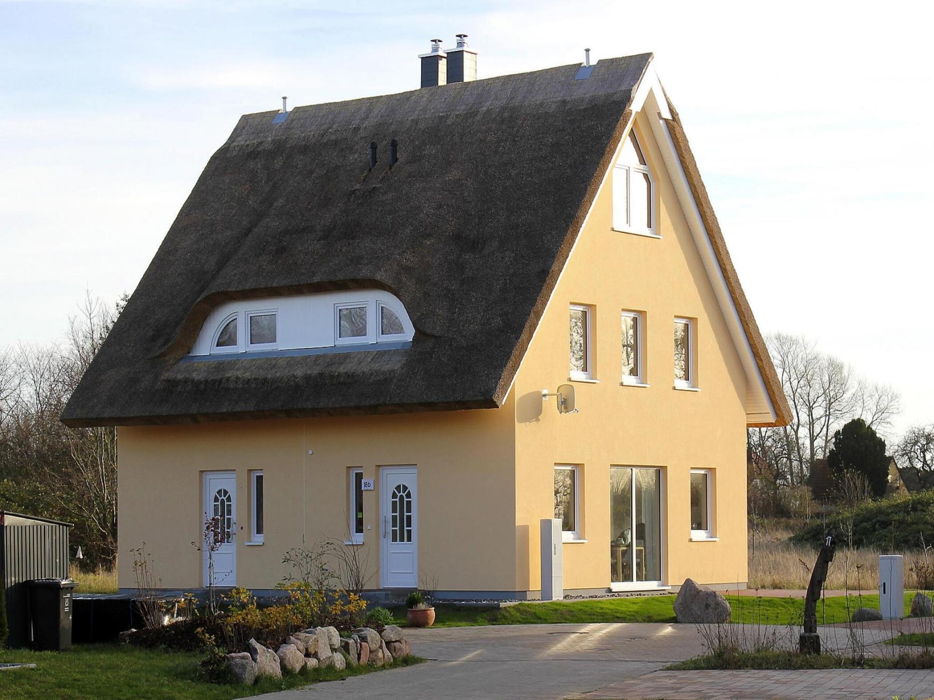 Op 450 m van het meer: rietgedekt vakantiehuis in Vieregge - foto 12