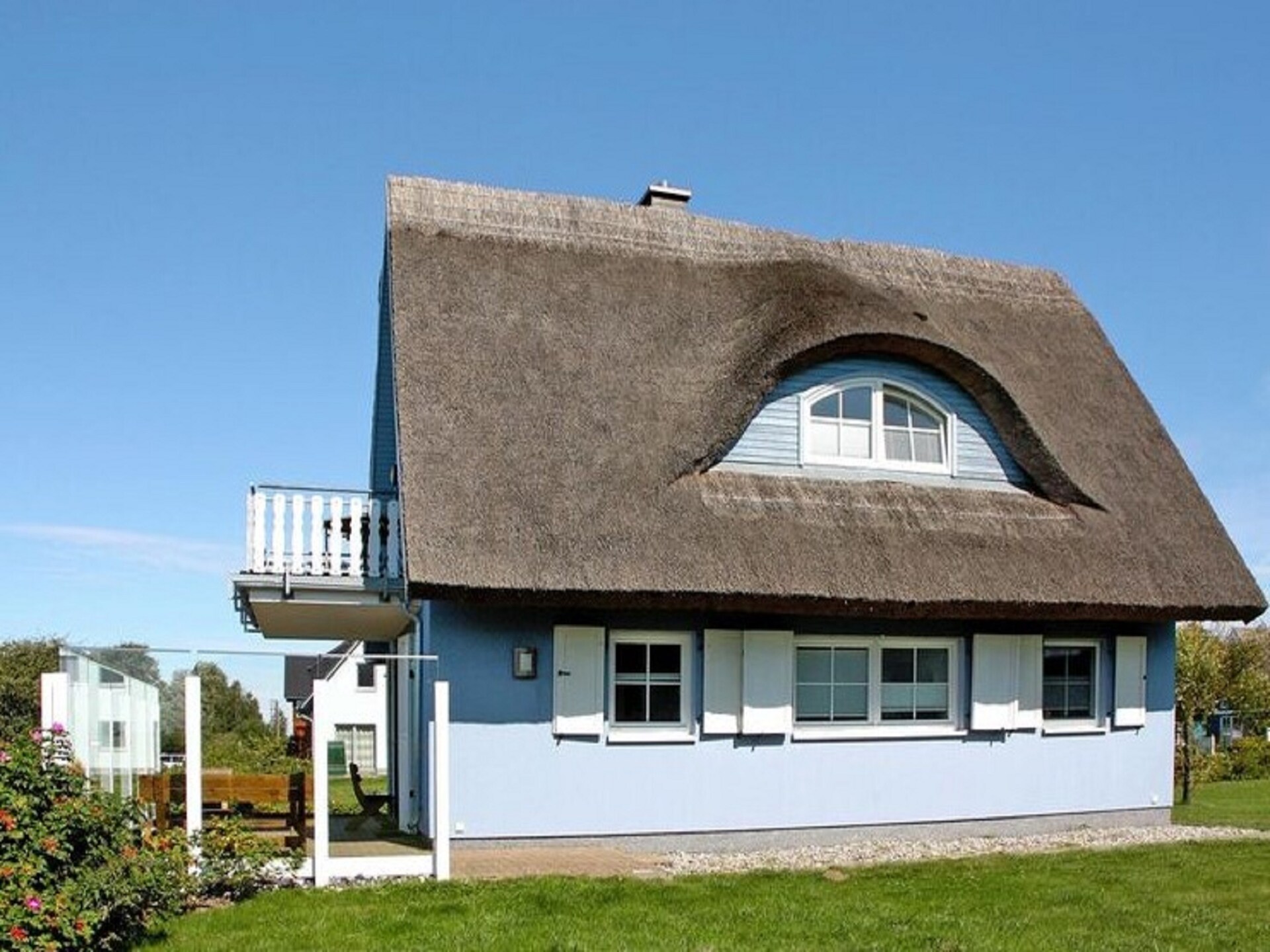 Rieten droom aan de Bodden: vrijstaand vakantiehuis op 150 meter van het water - foto 2