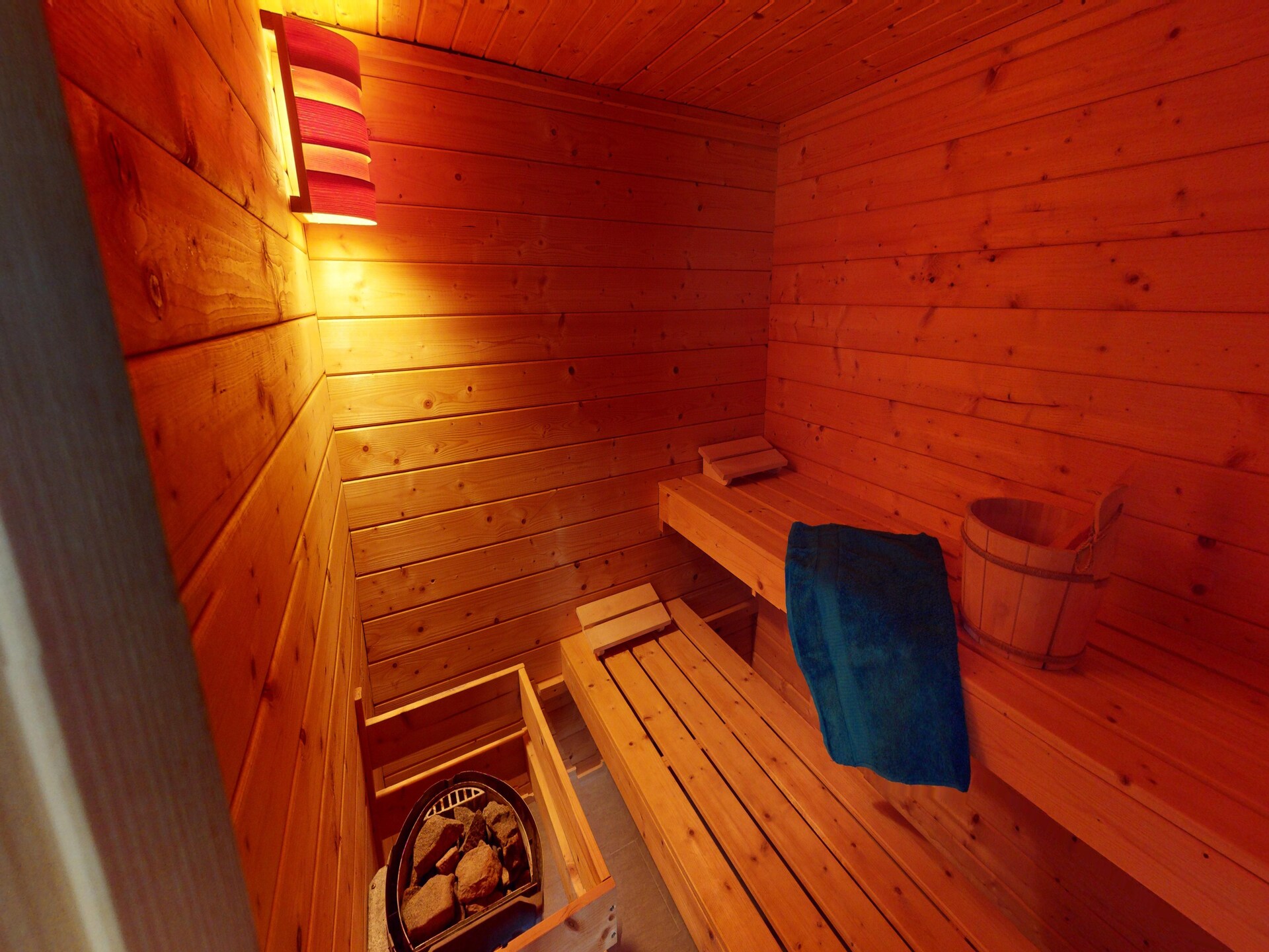 Scandinavisch vakantiehuis met sauna, 100m van het meer bij Müritz - foto 32