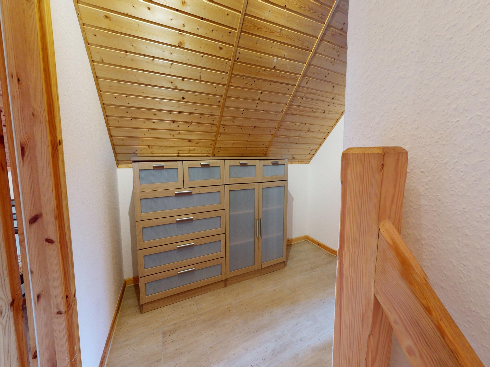 Scandinavisch vakantiehuis met sauna, 100m van het meer bij Müritz - foto 15