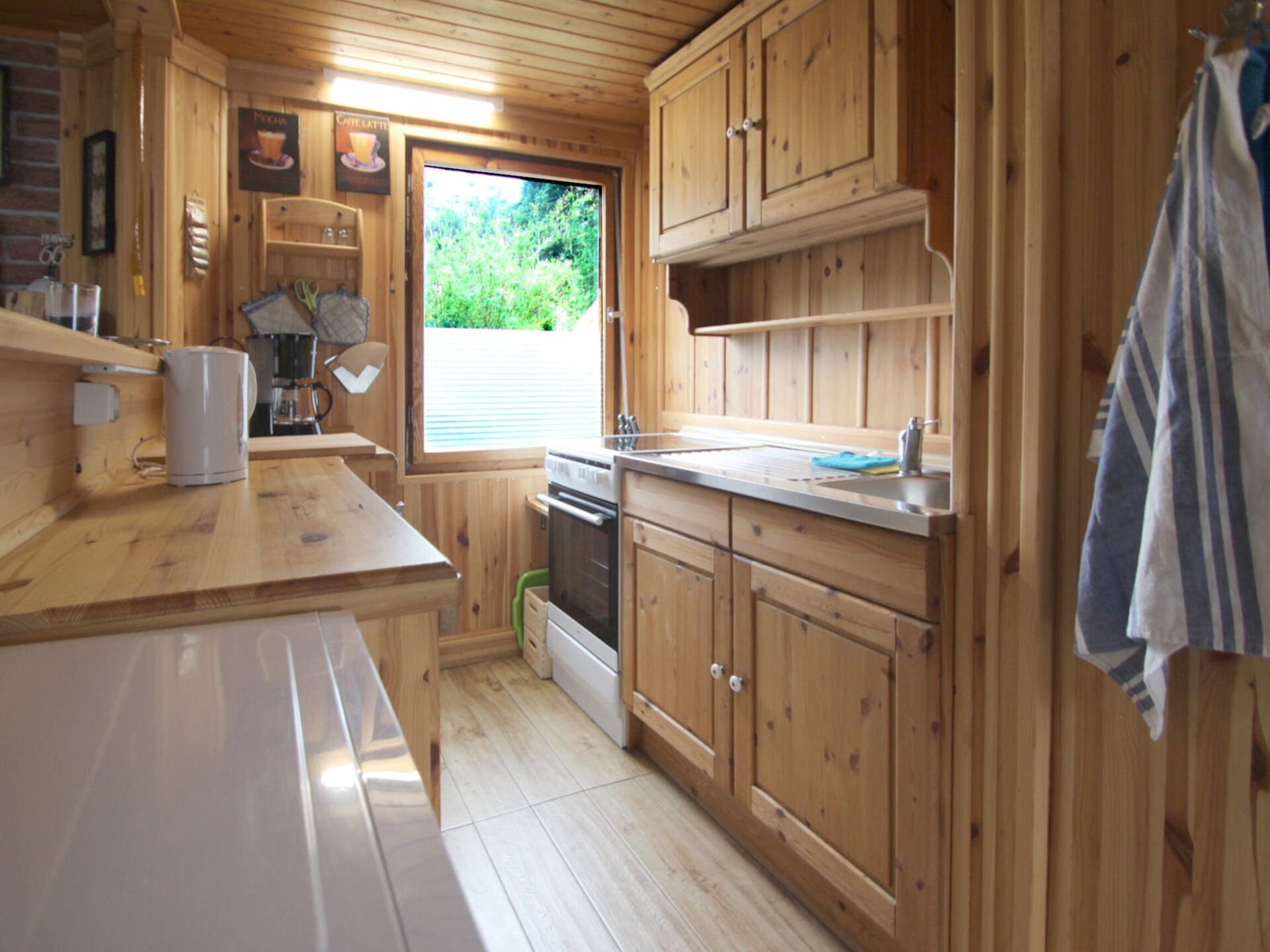 4-persoons bungalow in Wernsdorf op 800m van het meer - foto 10