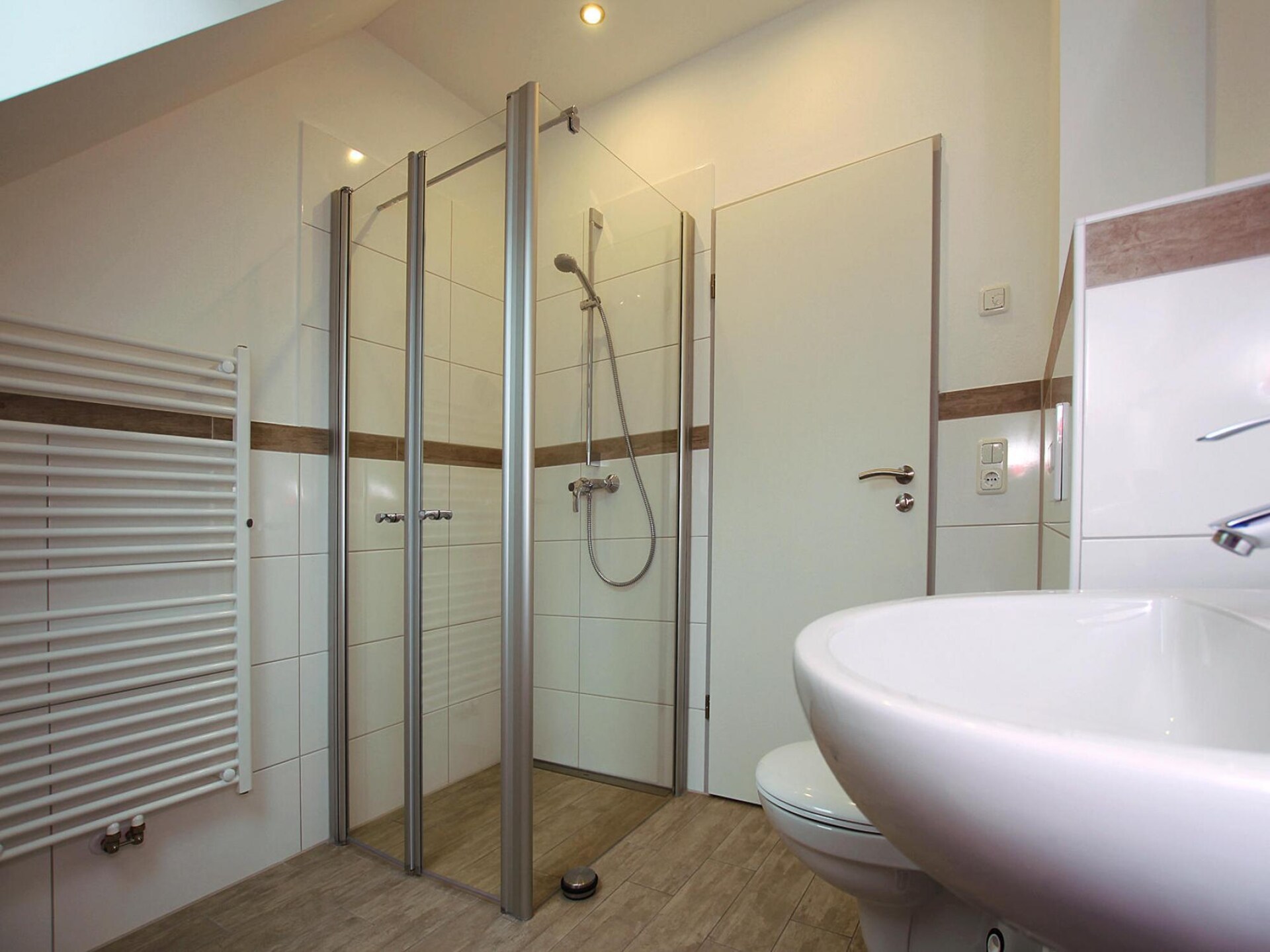 Luxe 5-persoons appartement direct aan de jachthaven van Plau am See - foto 14