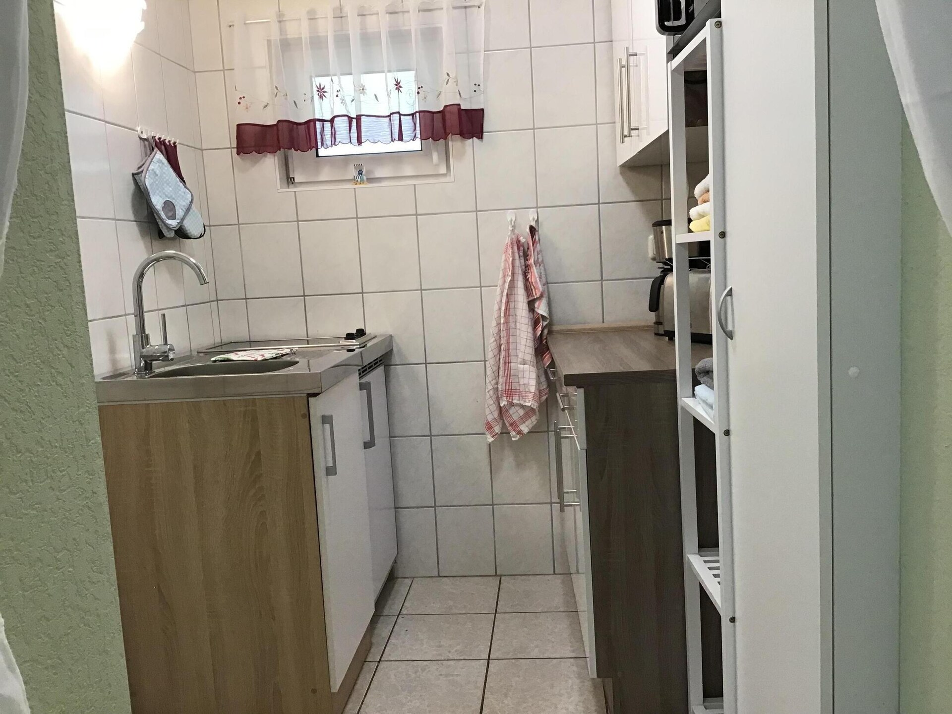 Licht vakantiehuis op 200 meter van de Plauer See met terras - foto 7