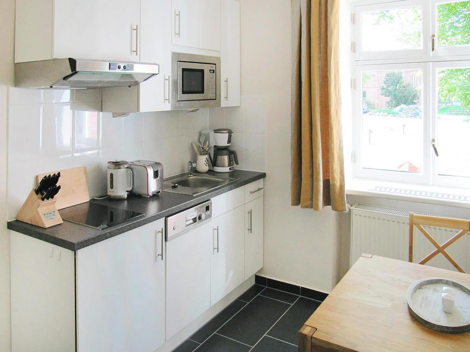 Op 600 m van het meer: Luxe landhuis appartement in Garz - foto 6