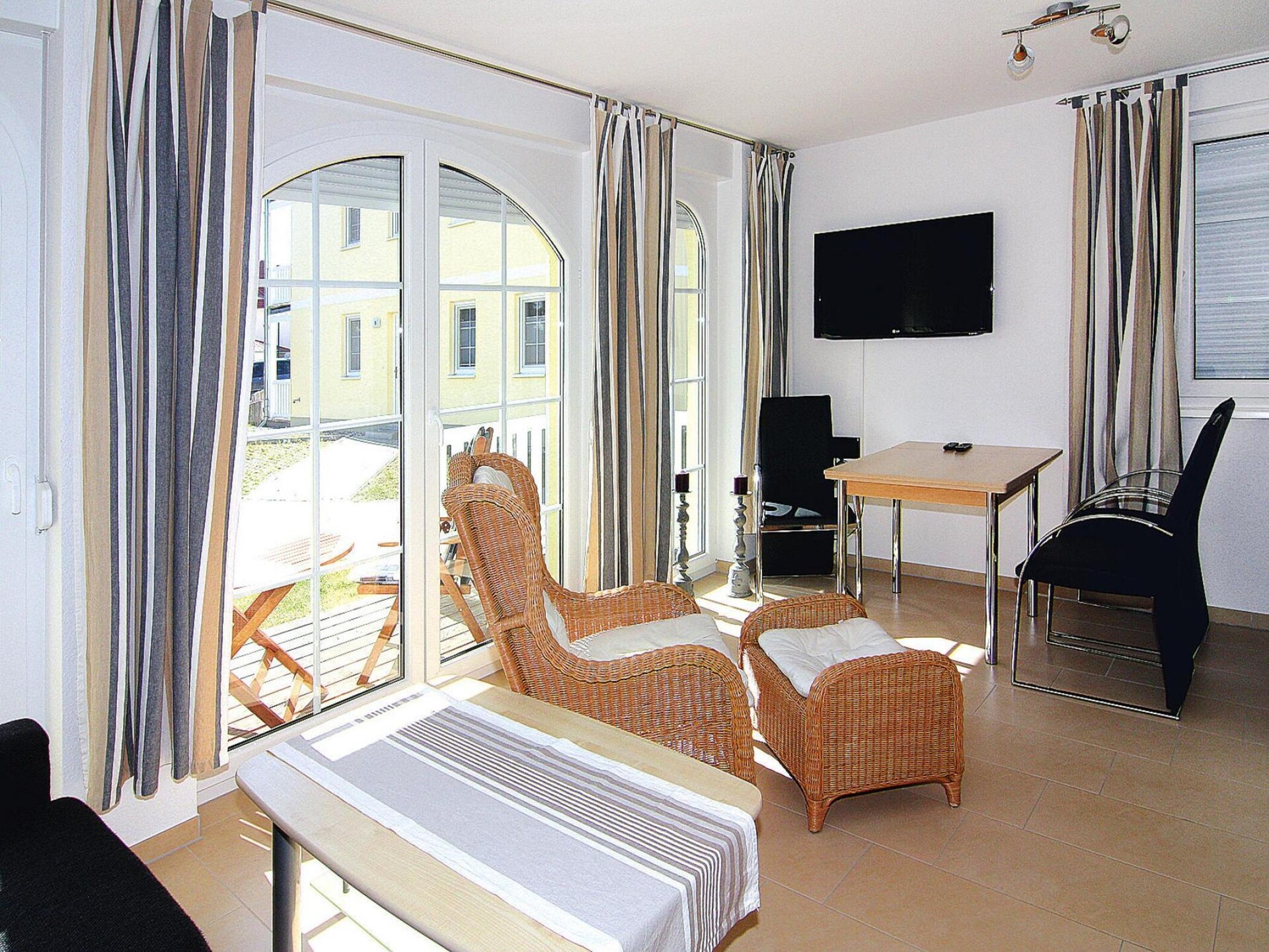 Knus appartement in centrum Graal-Müritz, 850m van Oostzeestrand - foto 5