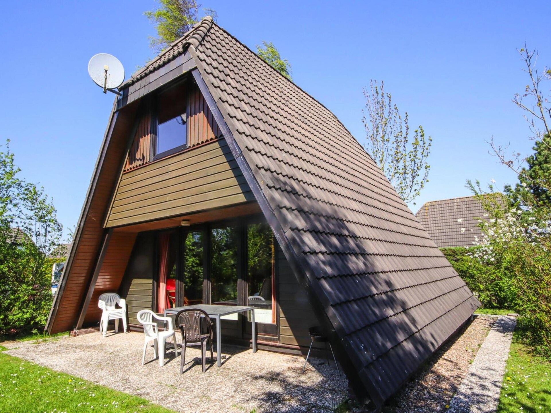 Knus Nurdachhaus in Burhave, 300m van zee en strand - foto 17