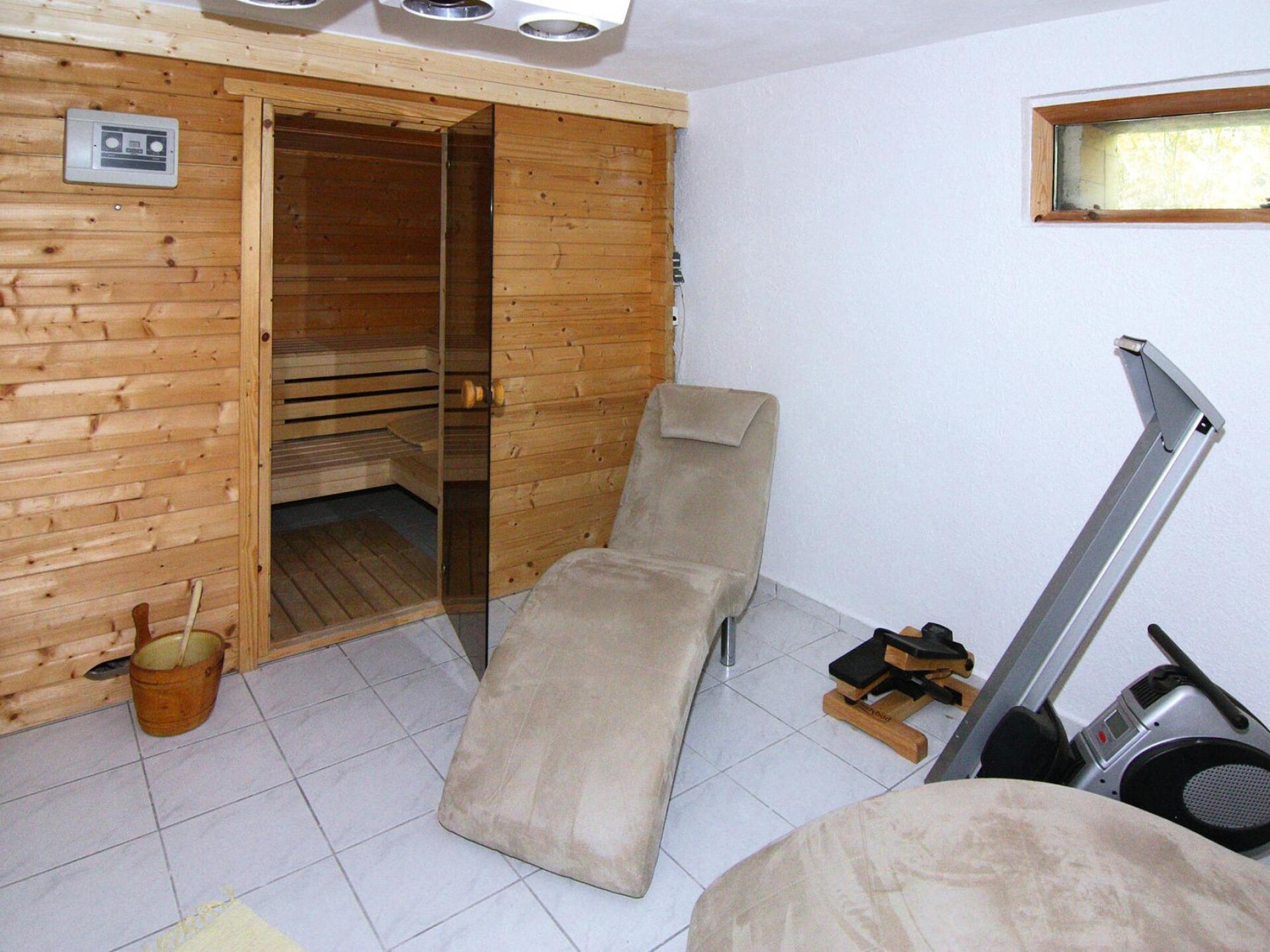 Exclusief rietgedekt vakantiehuis met sauna, 50 meter van de Jabelsche See - foto 11