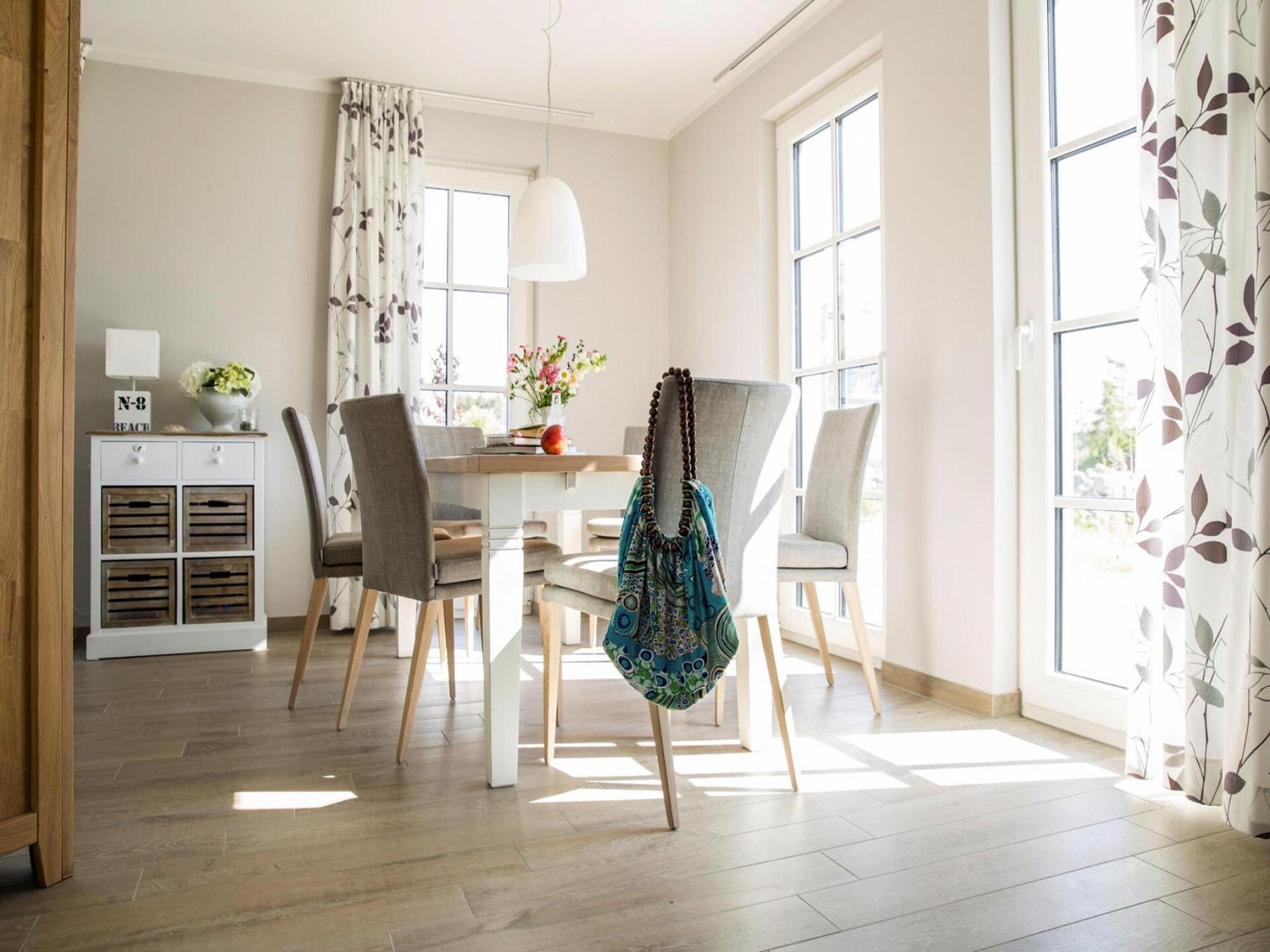 Luxe rietgedekt vakantiehuis met sauna en eigen zwemplek aan de lagune - foto 10