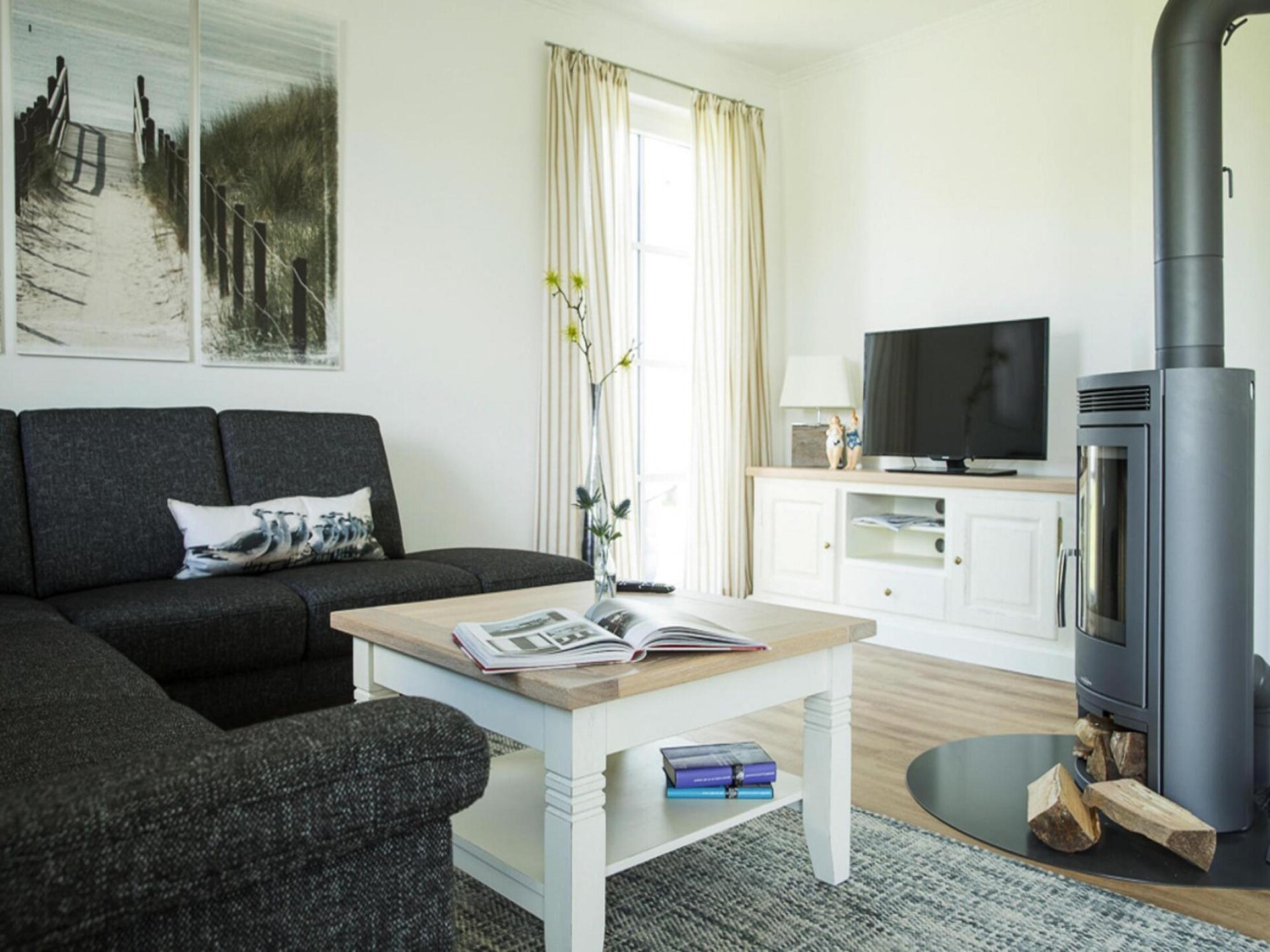 Aan het meer: Luxe vakantiehuis met rieten dak in Fuhlendorf · 105 m² - foto 2