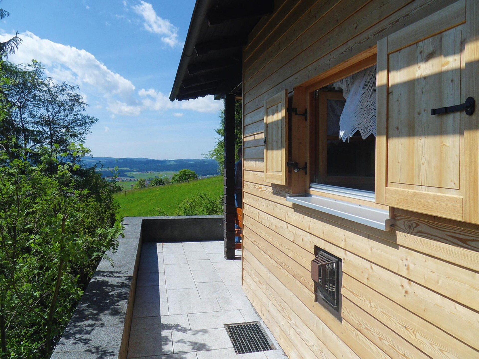 Vrijstaande blokhut op 700 meter hoogte met panoramisch uitzicht in het Beierse Woud - foto 4