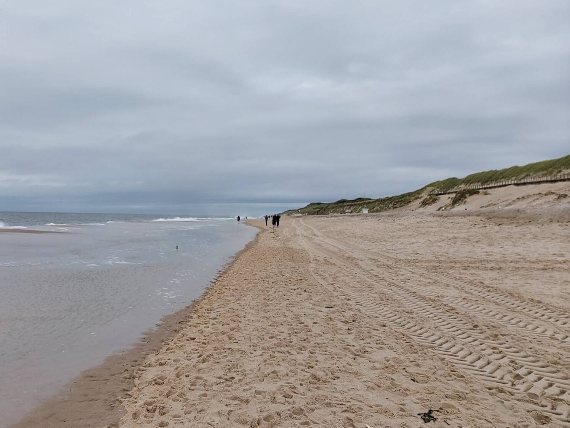 Licht appartement voor 6 aan de golfbaan in Westerland, vlakbij zee - foto 29