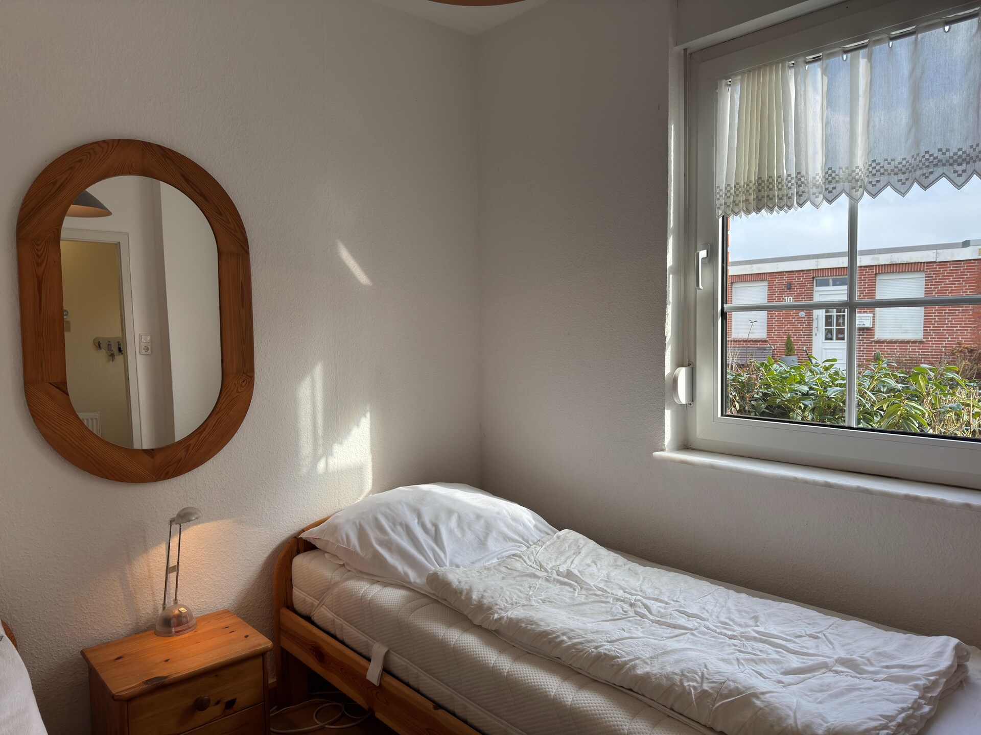 Gezellige 6-persoonsbungalow met tuin op 1,1 km van de Noordzee in Dornumersiel - foto 17