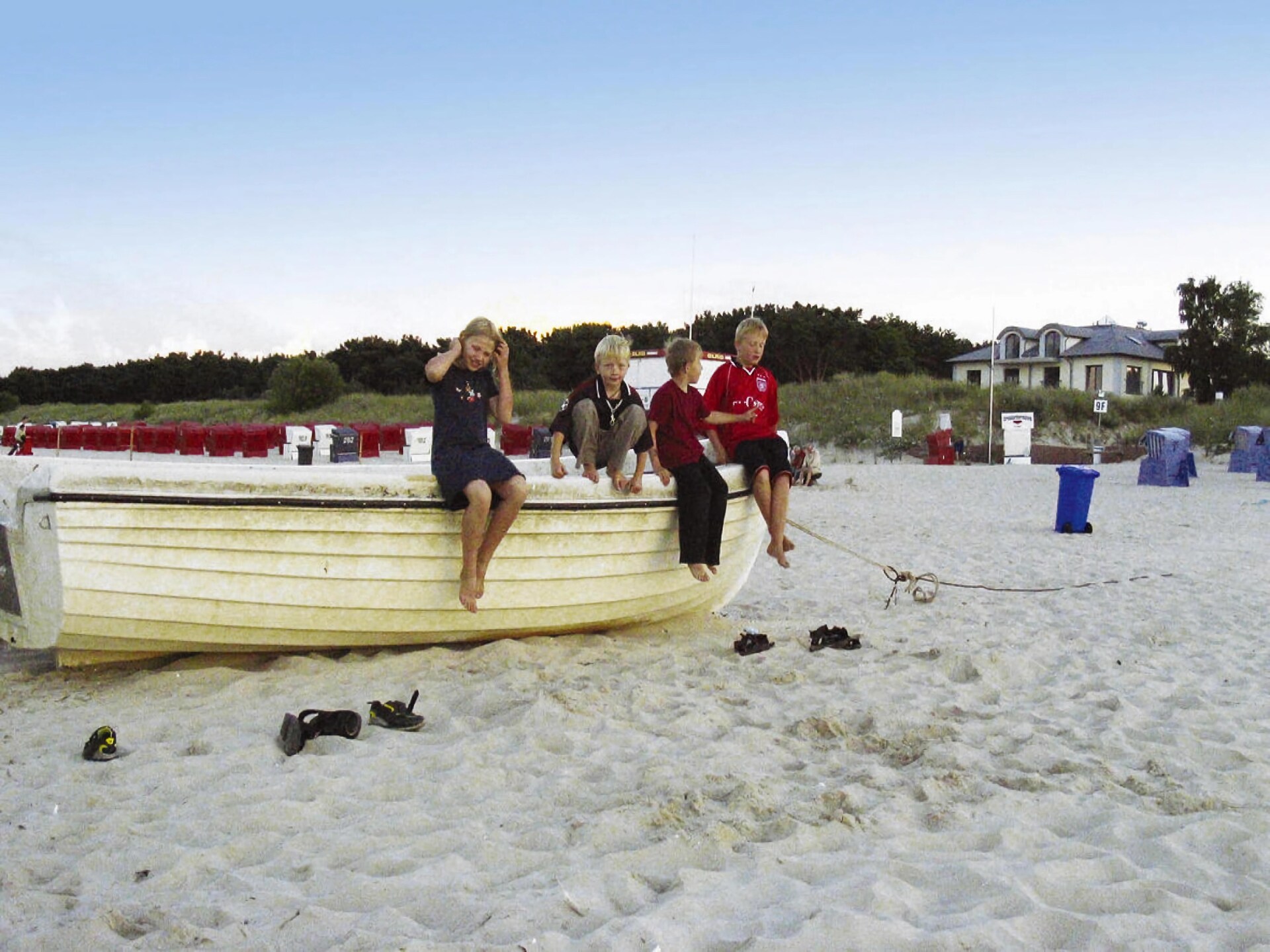 Luxe halfvrijstaand strandhuis op 100m van zee met sauna in Trassenheide - foto 31